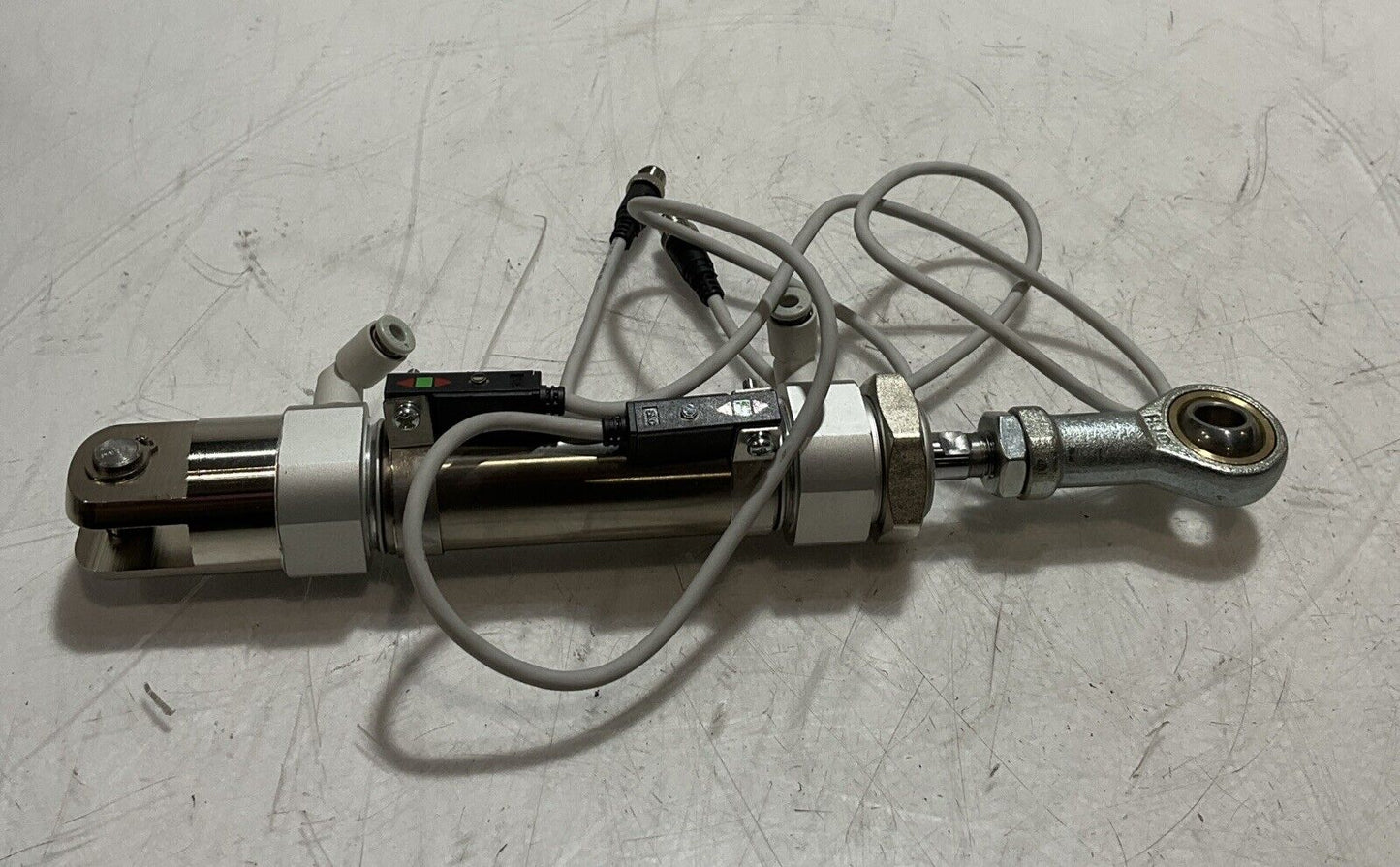 SMC CDM2D25-50Z PNEUMATIC AIR CYLINDER U3S