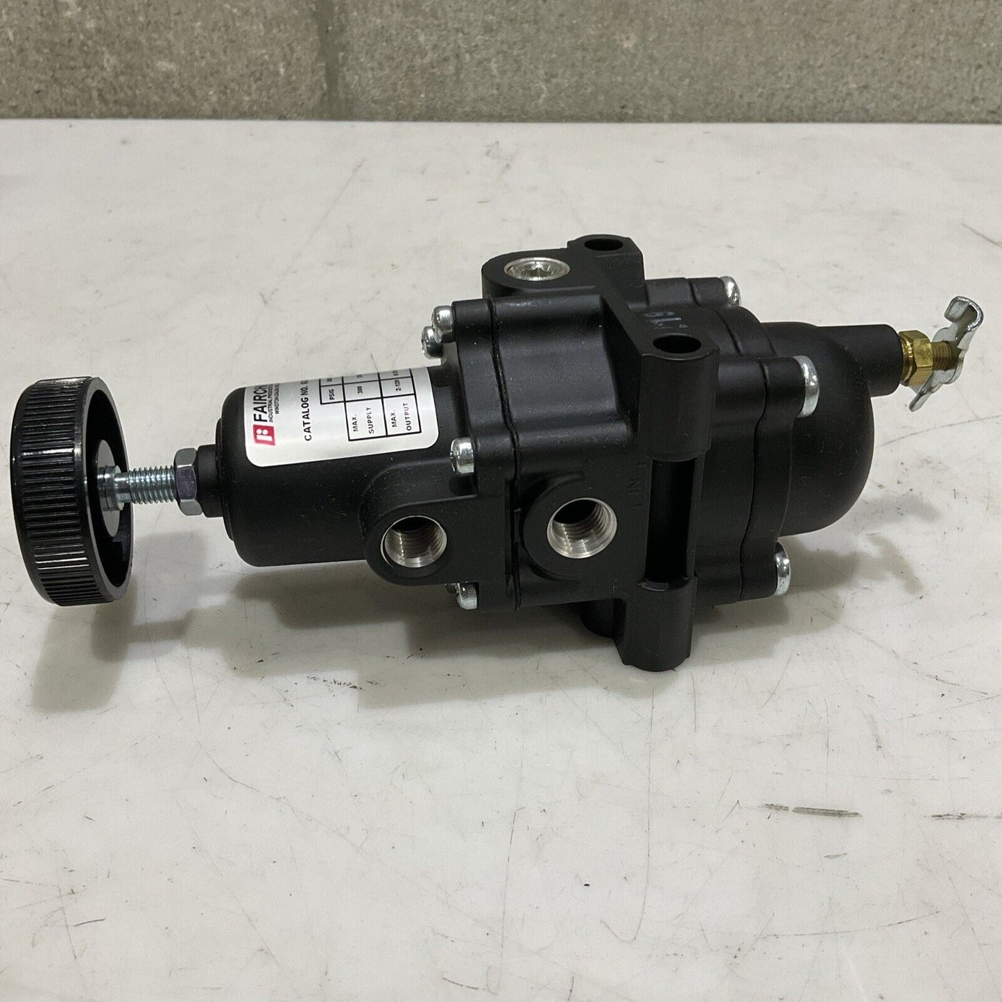 FAIRCHILD 63252NKG PNEUMATIC FILTER REGULATOR 63 300 PSIG 21 BAR 2100 KPA P7P