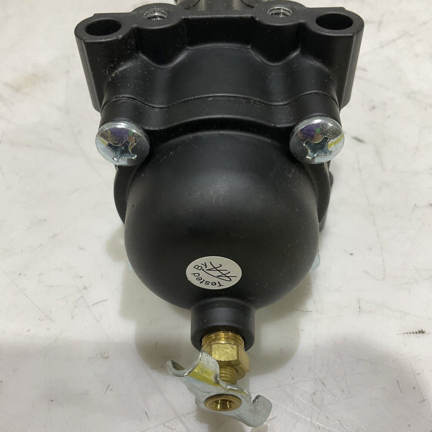 FAIRCHILD 63252NKG PNEUMATIC FILTER REGULATOR 63 300 PSIG 21 BAR 2100 KPA P7P