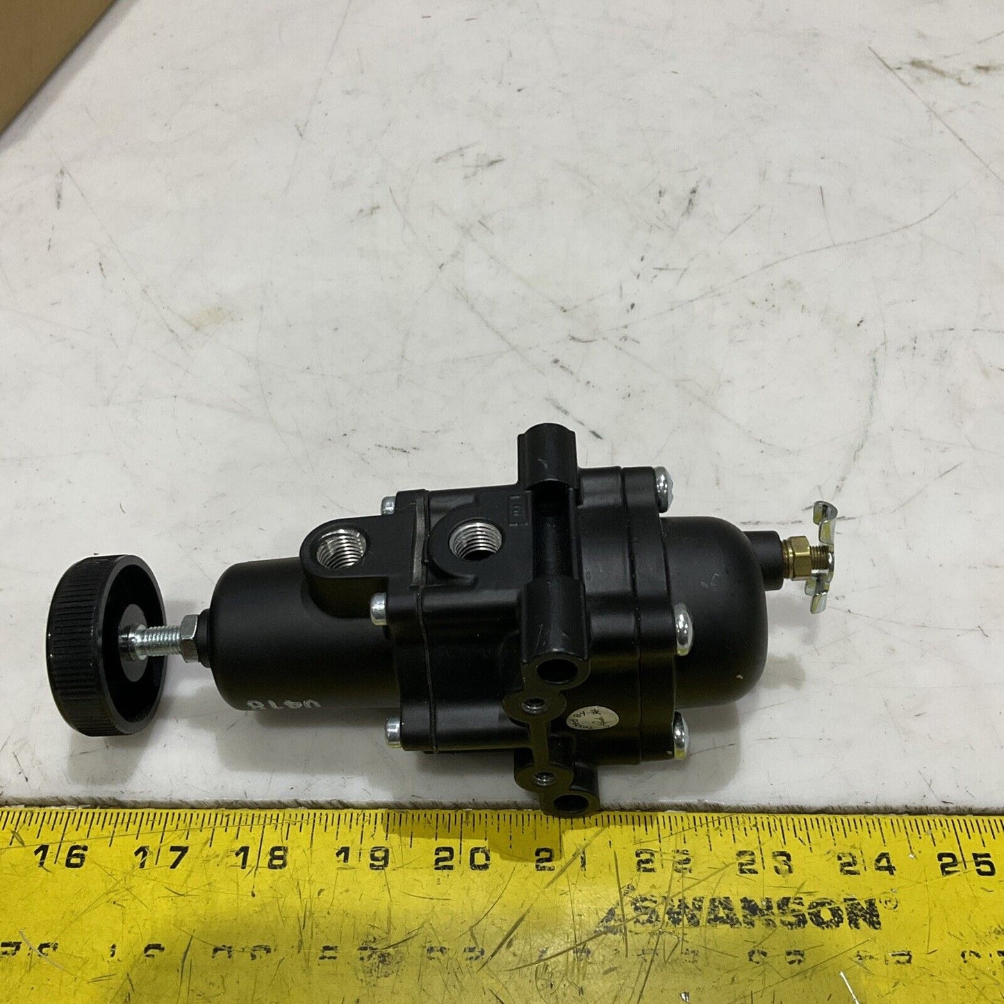 FAIRCHILD 63252NKG PNEUMATIC FILTER REGULATOR 63 300 PSIG 21 BAR 2100 KPA P7P
