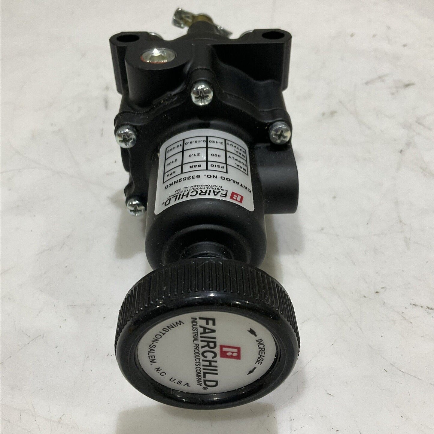 FAIRCHILD 63252NKG PNEUMATIC FILTER REGULATOR 63 300 PSIG 21 BAR 2100 KPA P7P