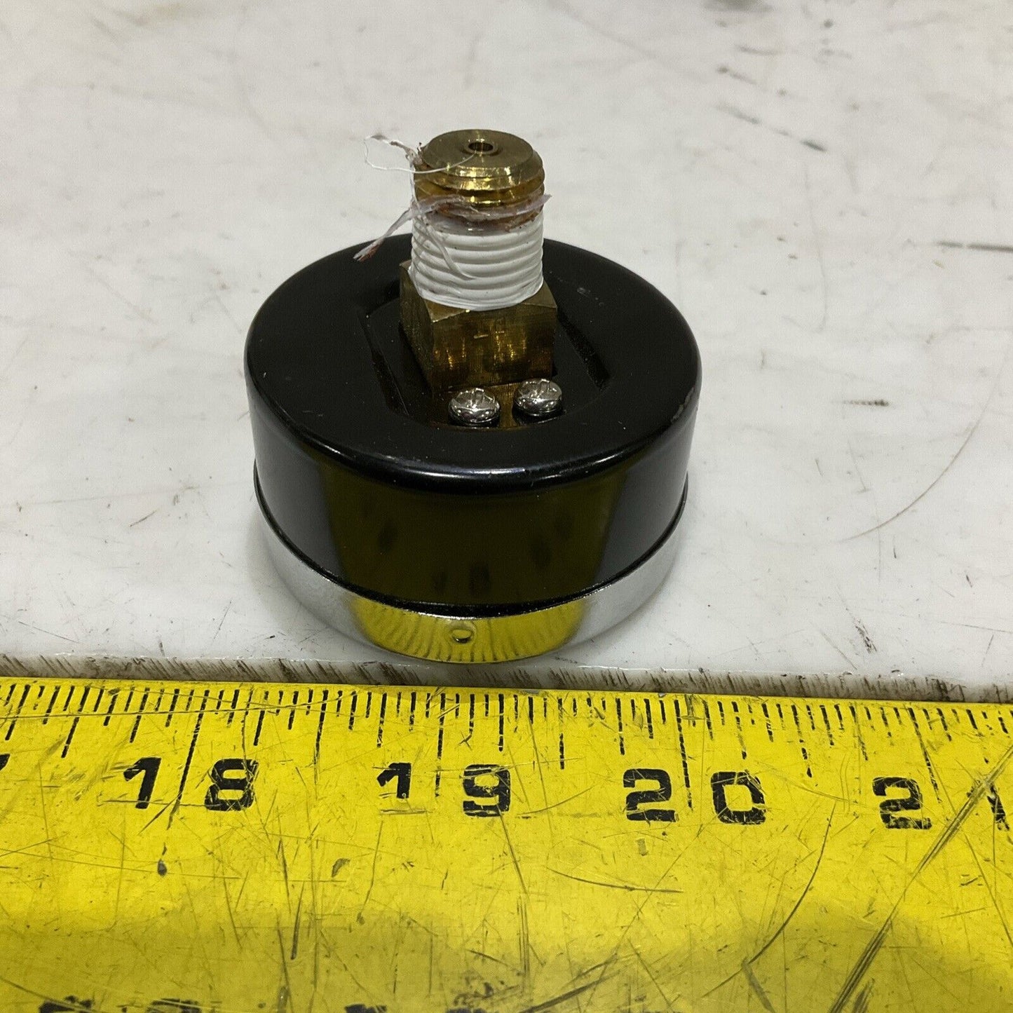 FAIRCHILD 63252NKG PNEUMATIC FILTER REGULATOR 63 300 PSIG 21 BAR 2100 KPA P7P