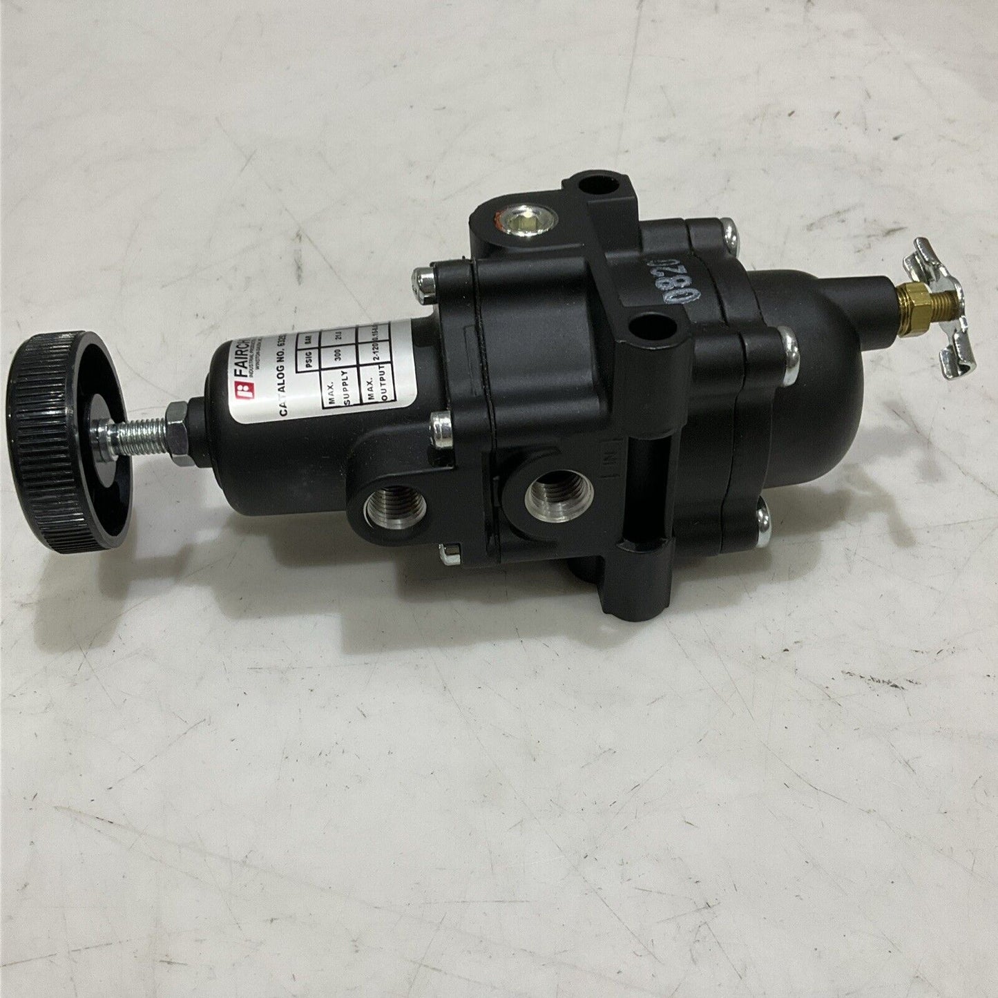 FAIRCHILD 63252NKG PNEUMATIC FILTER REGULATOR 63 300 PSIG 21 BAR 2100 KPA P7P