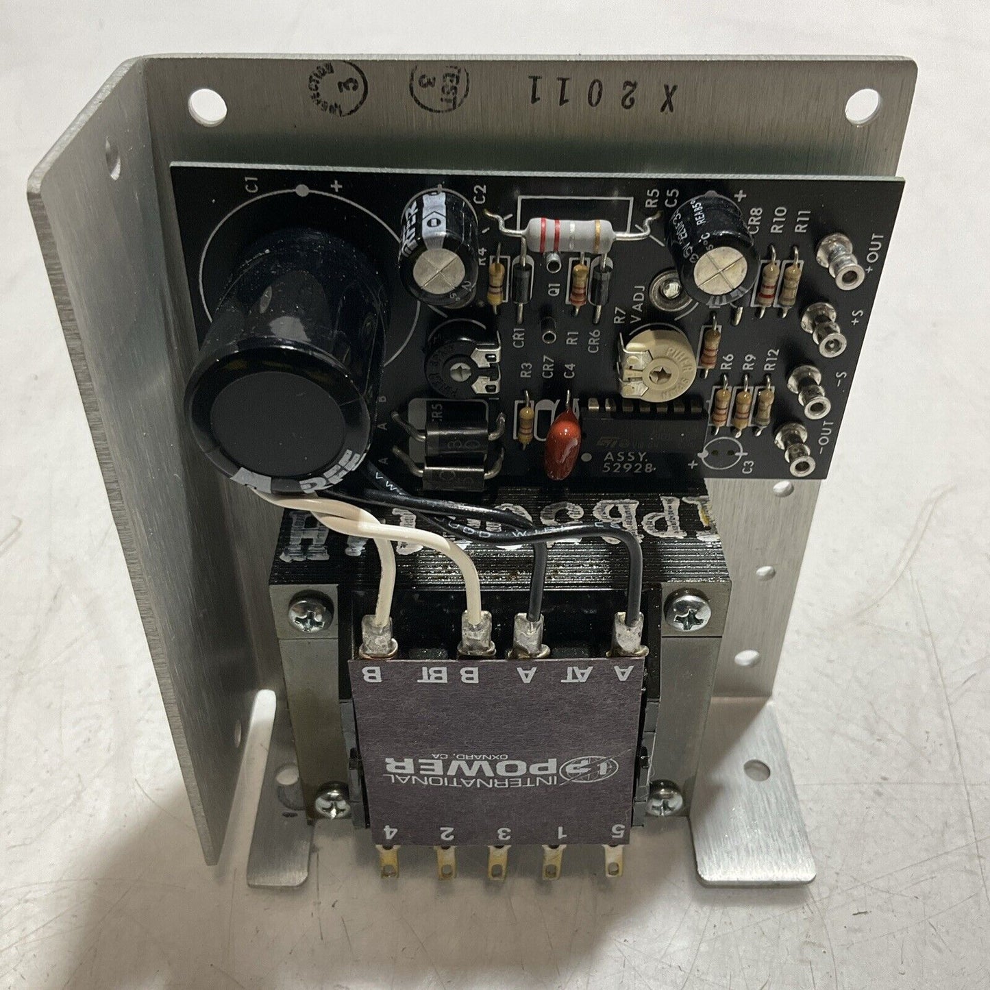 INTERNATIONAL POWER IHB12-1.7 POWER SUPLy REGULATOR 12VDC AT 1.7AMPS U3S