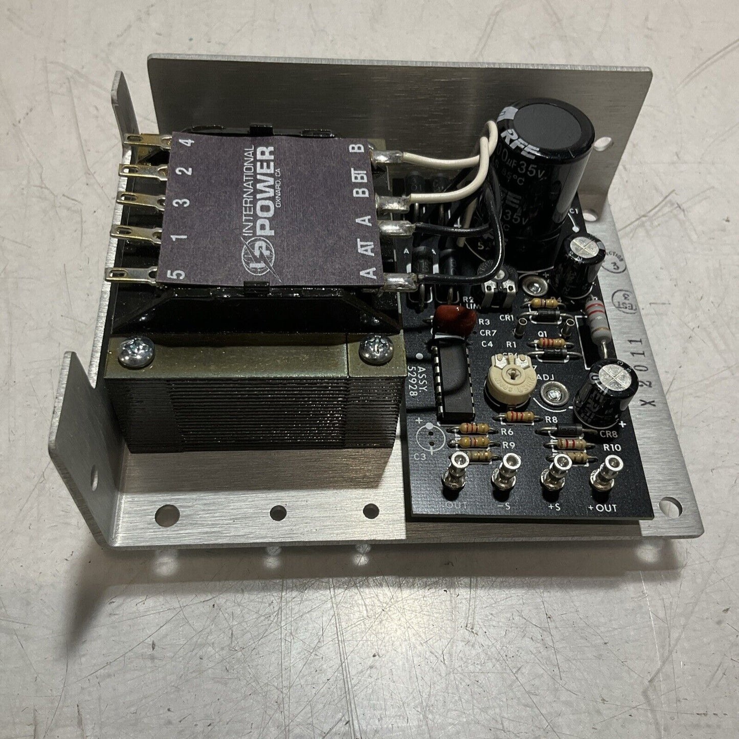 INTERNATIONAL POWER IHB12-1.7 POWER SUPLy REGULATOR 12VDC AT 1.7AMPS U3S