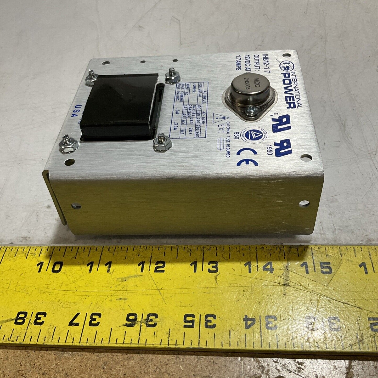 INTERNATIONAL POWER IHB12-1.7 POWER SUPLy REGULATOR 12VDC AT 1.7AMPS U3S