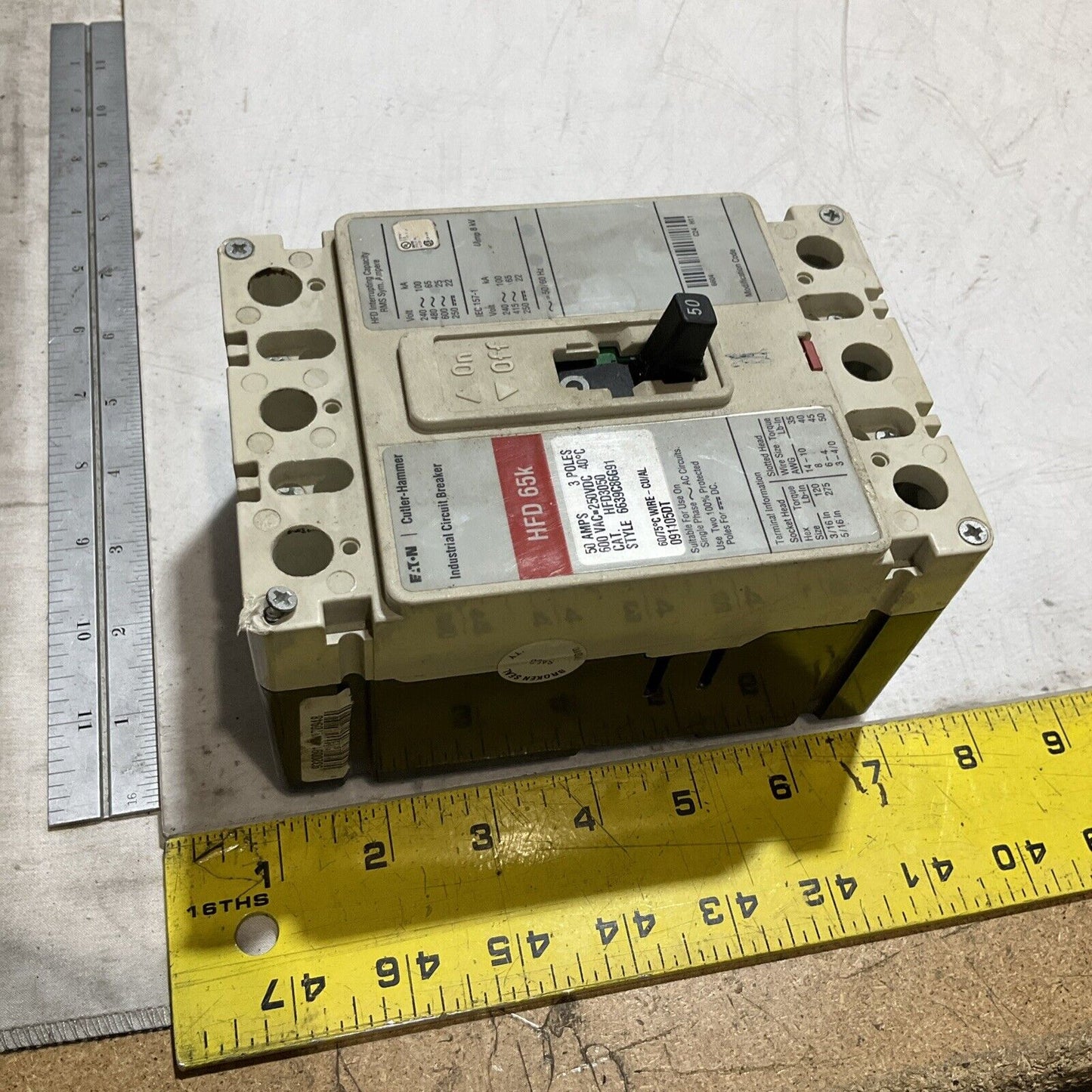 EATON- CUTLER HAMMER HFD65K CIRCUIT BREAKER 50AMPS 3 POLES 240V U3S