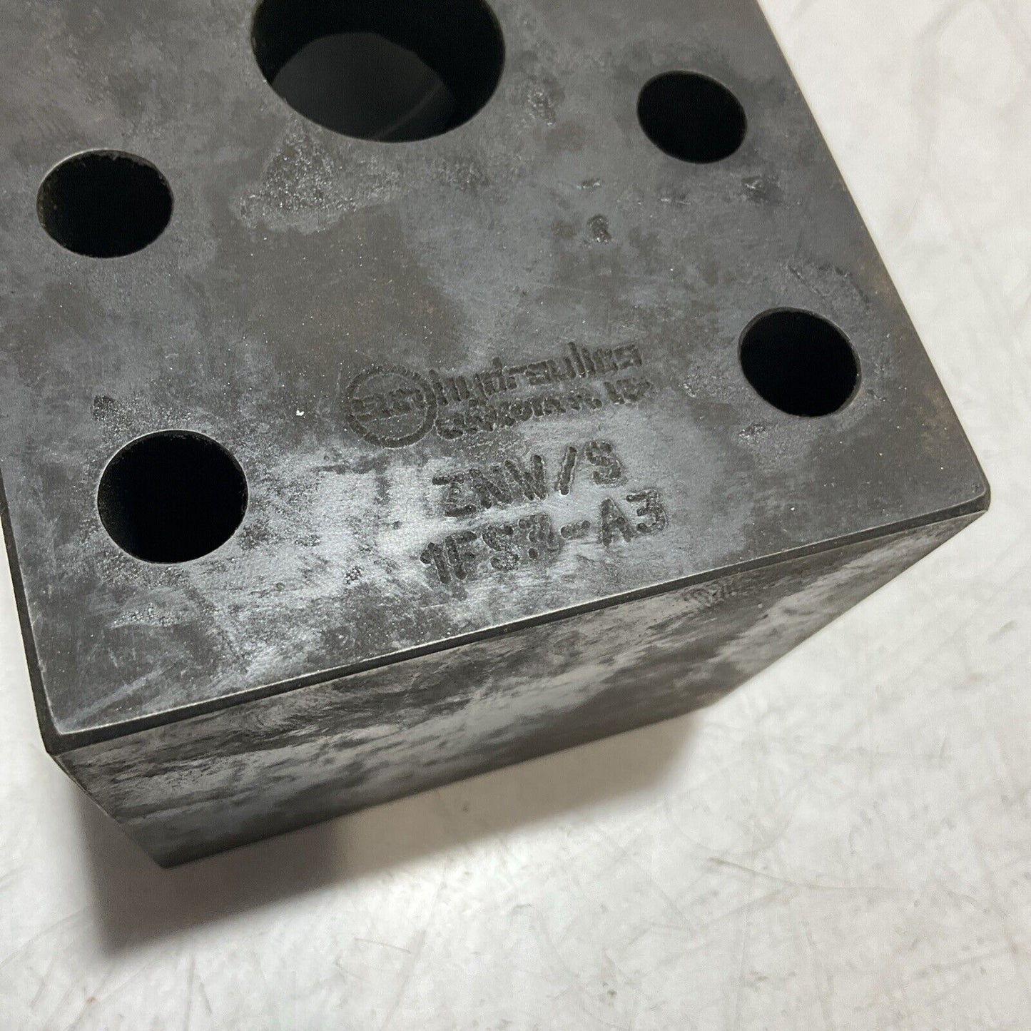 SUN HYDRAULICS ZNW/S 1FS3-A3 MANIFOLD HYDRAULICS VALVE U3S