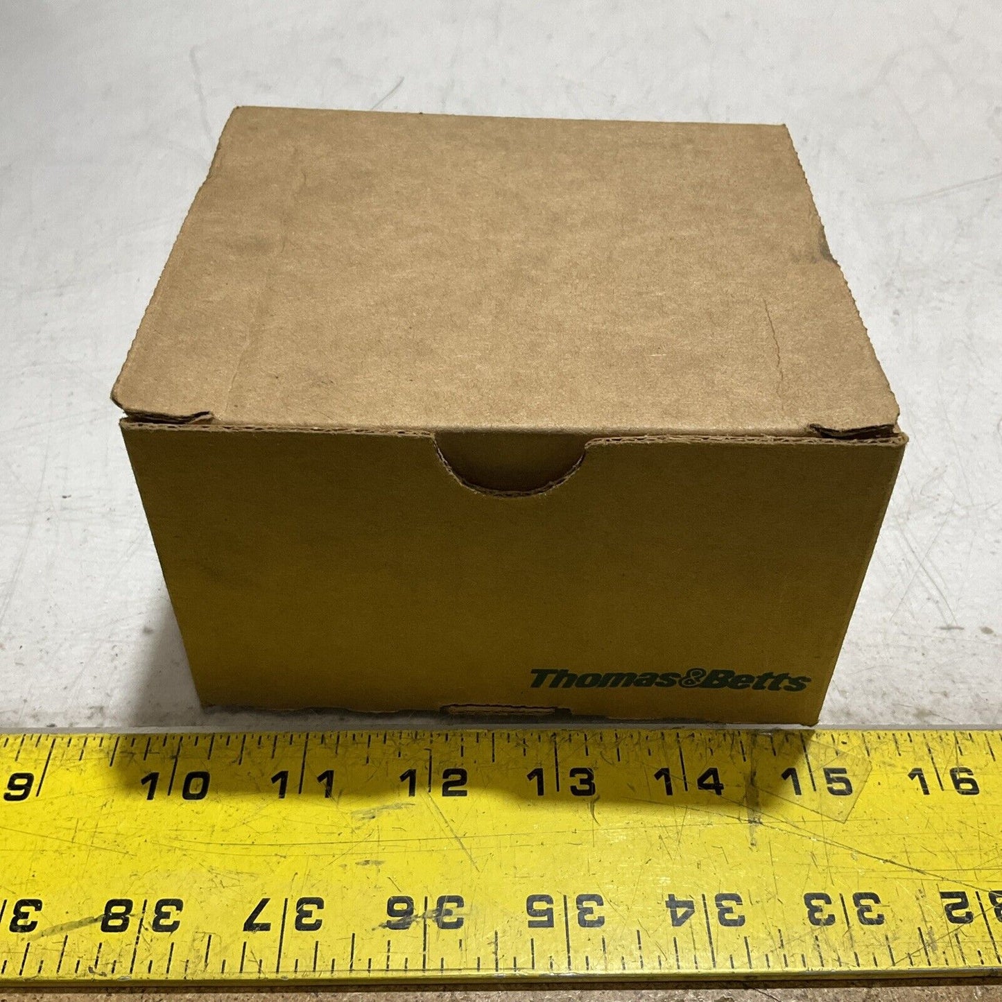 THOMAS&BETTS STEEL CITY BL 111 PLATED STEEL SNAP-IN BLANKS 1/2 QTY 100 PIECE 222
