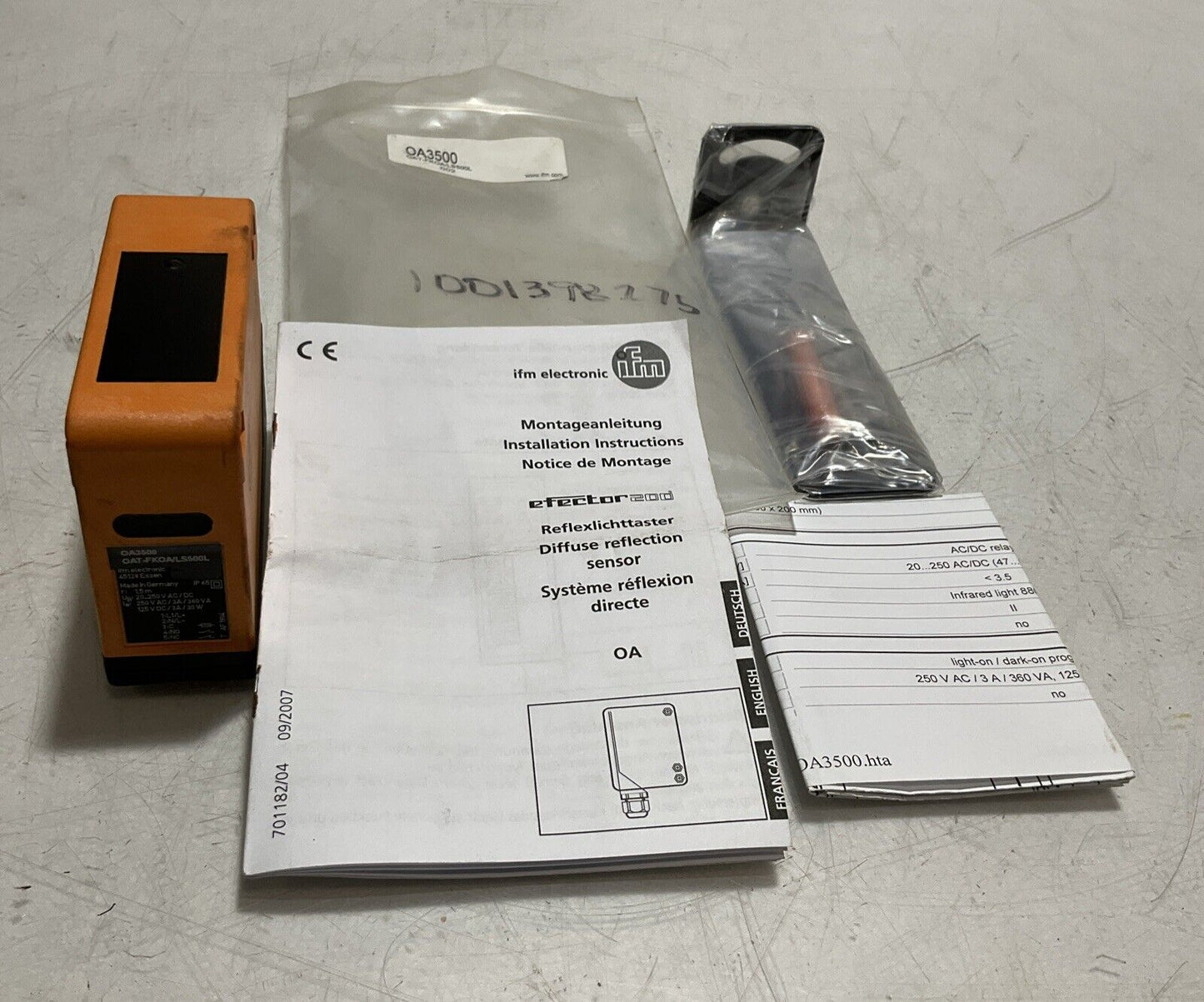 IFM ELECTRONIC OA3500-OAT-FKOA/LS500L REFLEXLICH DIFFUSE REFLECTION SENSOR 222