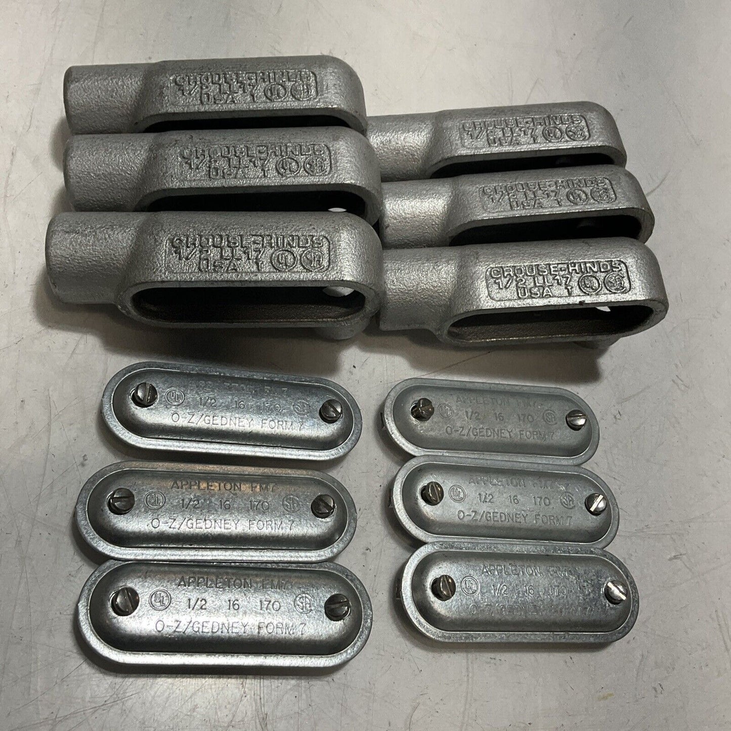 CROUSE HINDS 1/2 LL17 W/ APPLETON FM7 1/2 16 170 COVER 4.0 CUT LOT OF 6 222