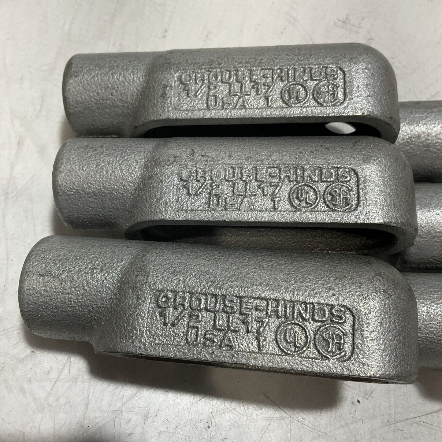 CROUSE HINDS 1/2 LL17 W/ APPLETON FM7 1/2 16 170 COVER 4.0 CUT LOT OF 6 222
