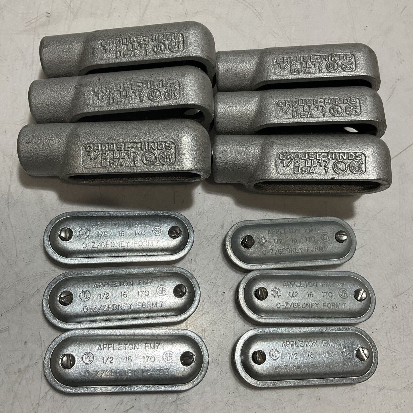 CROUSE HINDS 1/2 LL17 W/ APPLETON FM7 1/2 16 170 COVER 4.0 CUT LOT OF 6 222