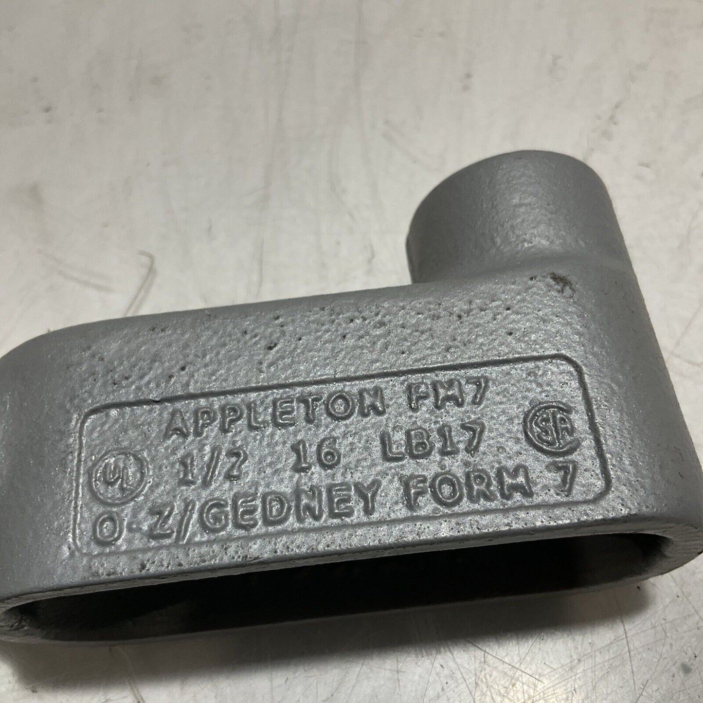 APPLETON FM7 LB17 1/2 16 170 O-Z /GEDNEY FORM CONDUIT BODY WITH COVER QTY 6 222