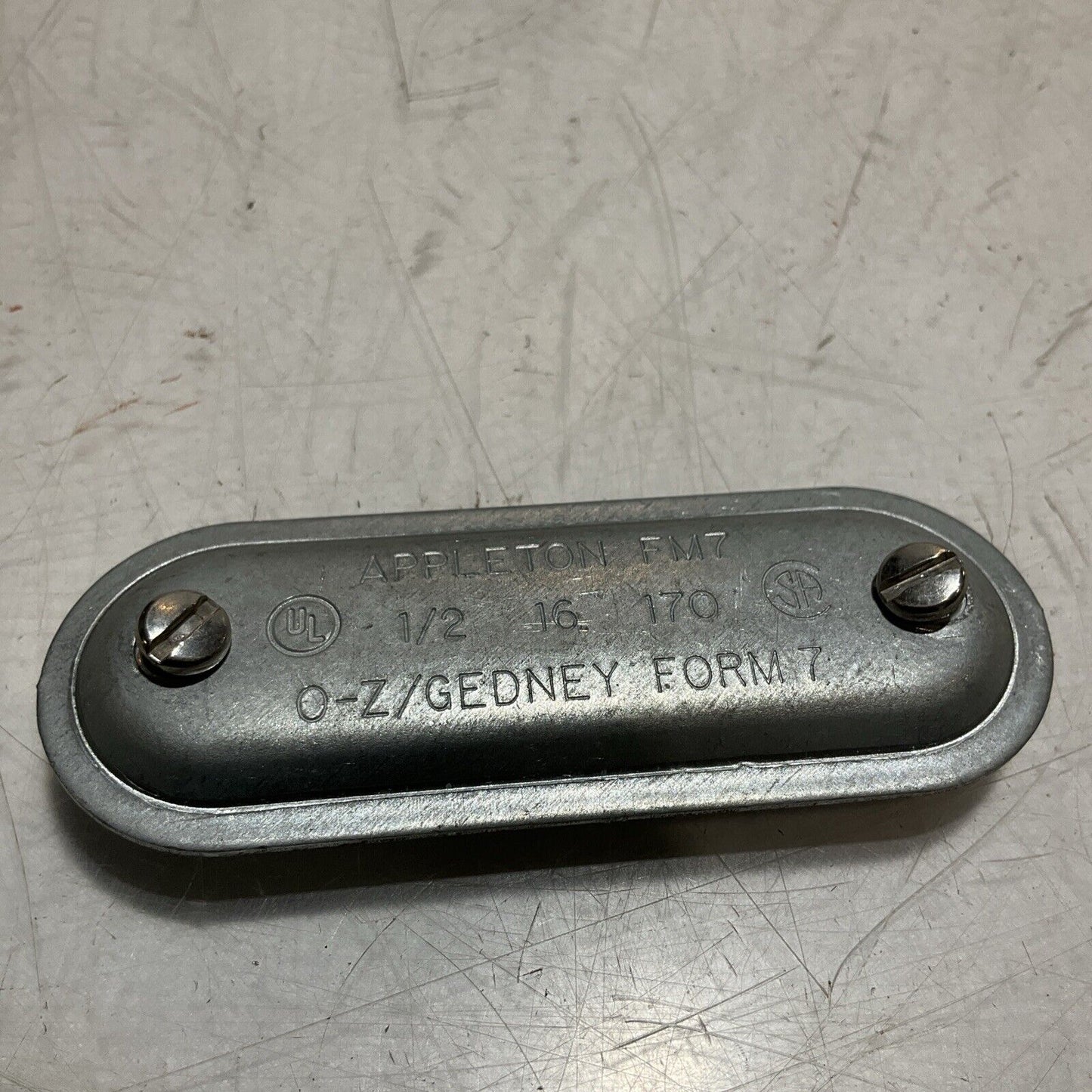 APPLETON FM7 LB17 1/2 16 170 O-Z /GEDNEY FORM CONDUIT BODY WITH COVER QTY 6 222