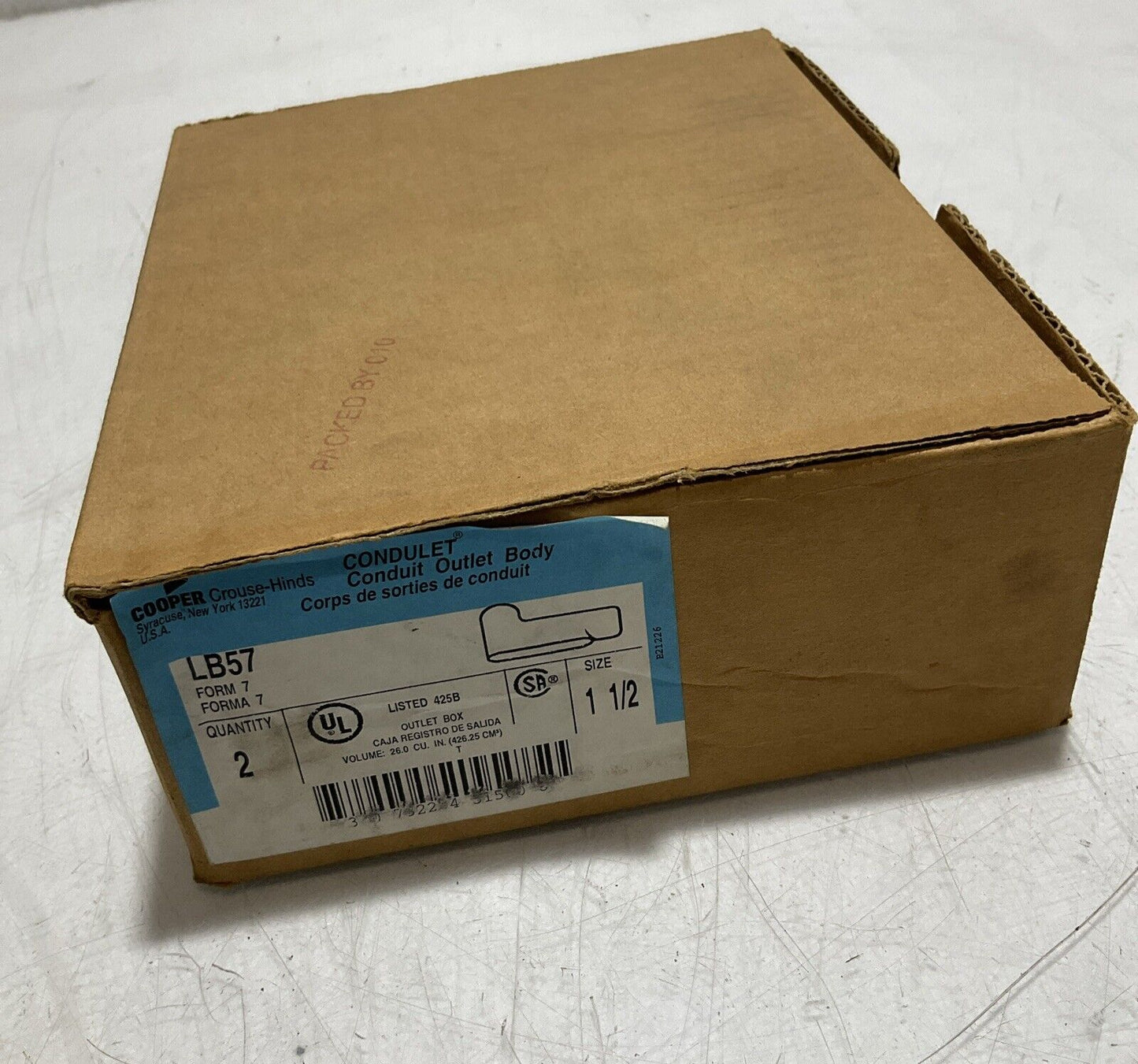 COOPER CROUSE-HINDS LB57 CONDULET CONDUIT OUTLET BODY SIZE 1 1/2 LOT OF 2 222