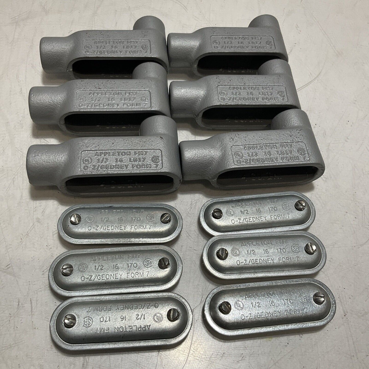 APPLETON FM7 LB17 1/2 16 170 O-Z /GEDNEY FORM CONDUIT BODY WITH COVER QTY 6 222