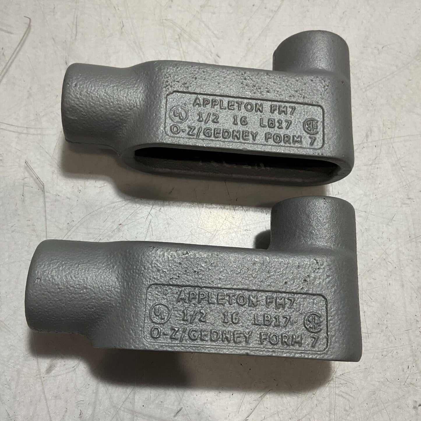 APPLETON FM7 1/2 16 LB17 O-Z/GEDNEY FORM 7 CONDUIT OULET BODY LOT OF 2 U3S
