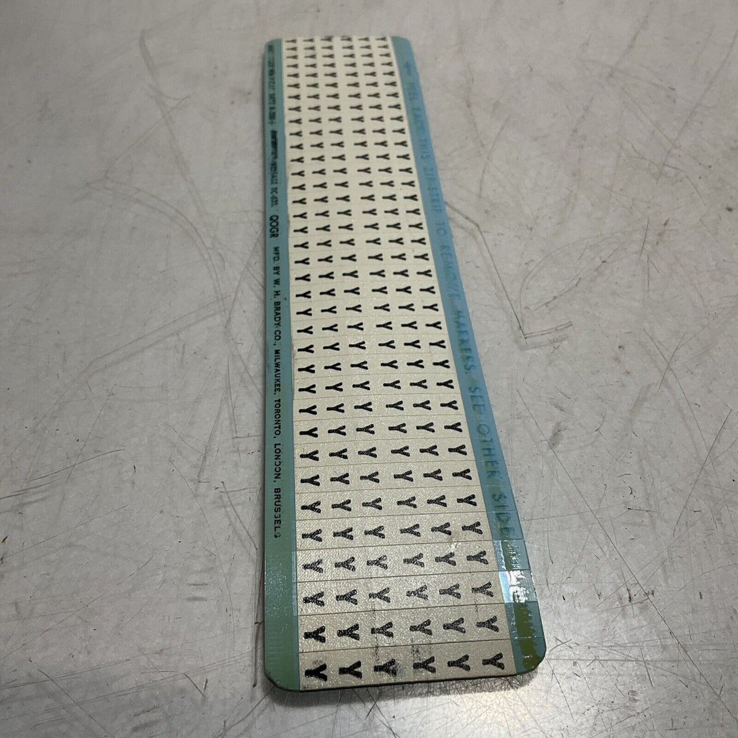 BRADY INDUSTRIAL PRODUCTS DIVISION WIRE MARKERS 25 CARDS 222