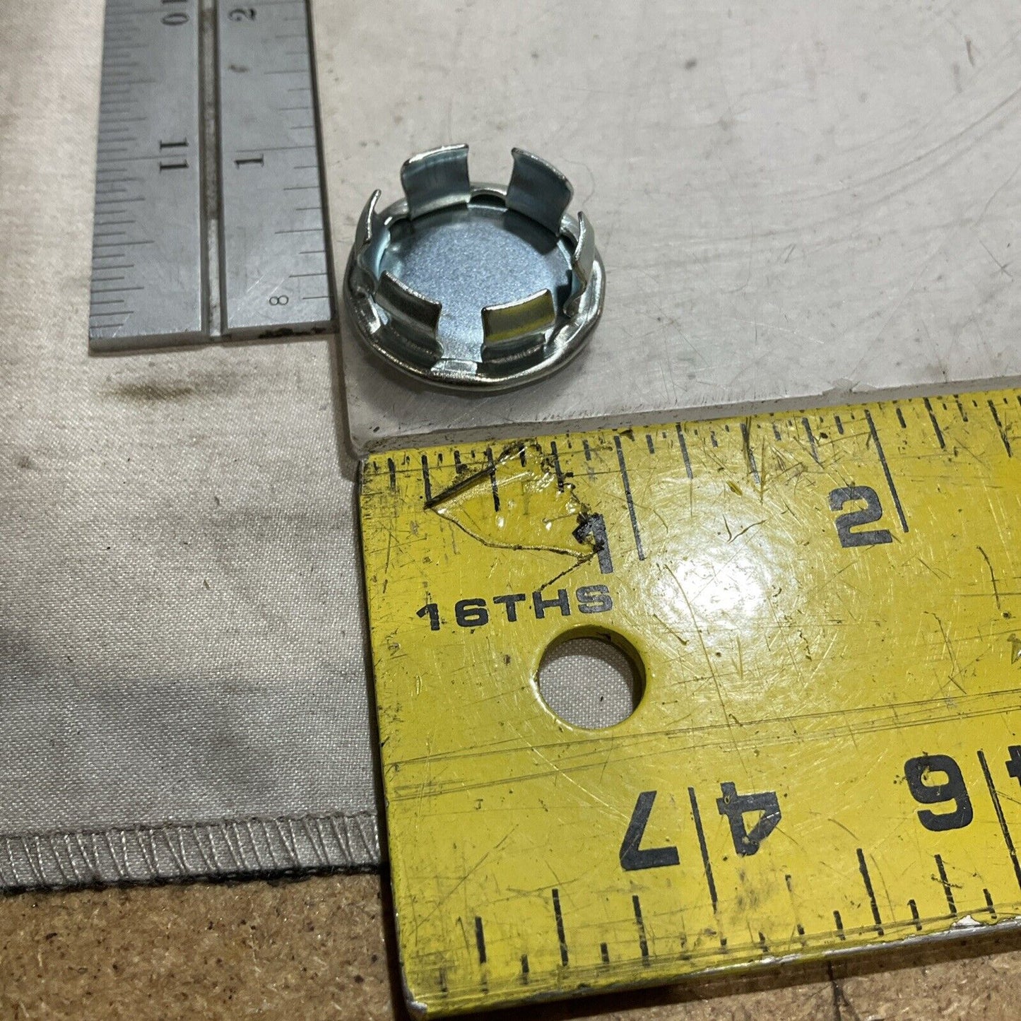 THOMAS&BETTS STEEL CITY BL 111 PLATED STEEL SNAP-IN BLANKS 1/2 SIZE QTY 100 222