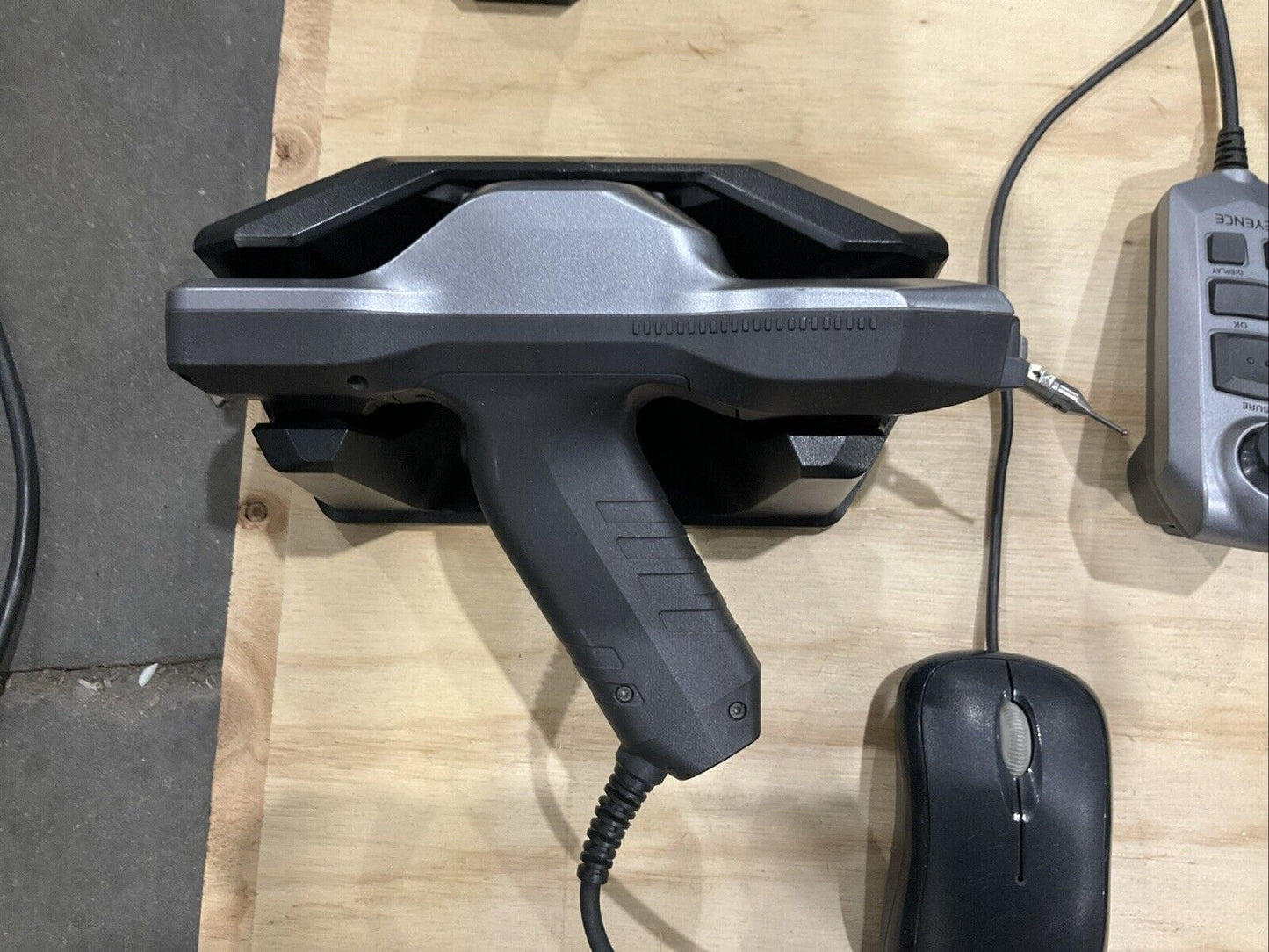 KEYENCE XM-M1200 COORDINATE MEASURING SYSTEM W/ XM-P1000 PROBE