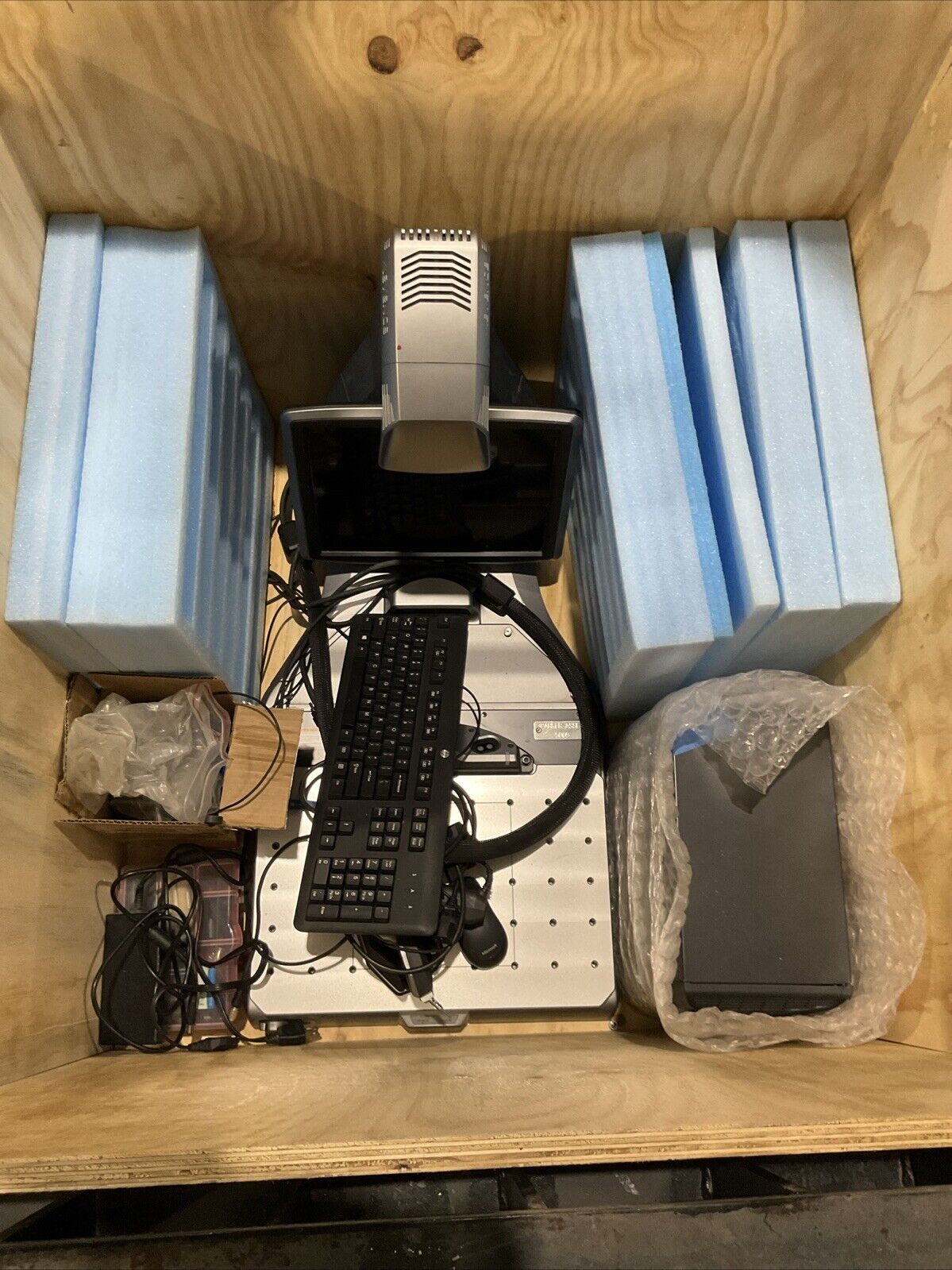 KEYENCE XM-M1200 COORDINATE MEASURING SYSTEM W/ XM-P1000 PROBE