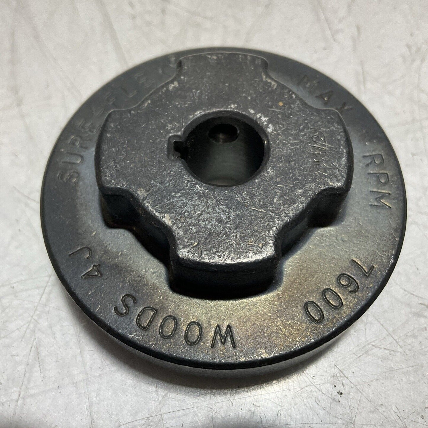 TB WOODS 4J12 SLEEVE COUPLING FLANGE SPACER SIZE-4 7.600RPM MAX 222-U3S