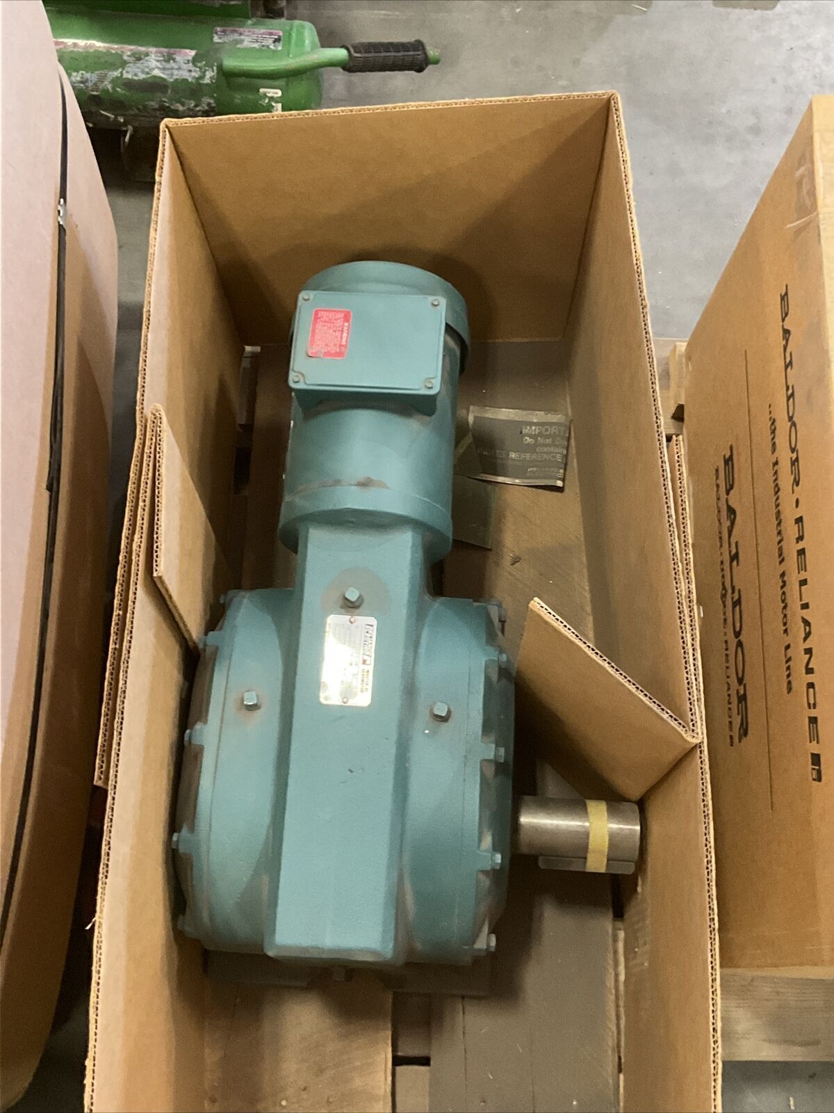 RELIANCE ELECTRIC 1-1/2HP 9RPM 10271123-ZH 79167-31-DM MASTER XL GEAR MOTOR 373