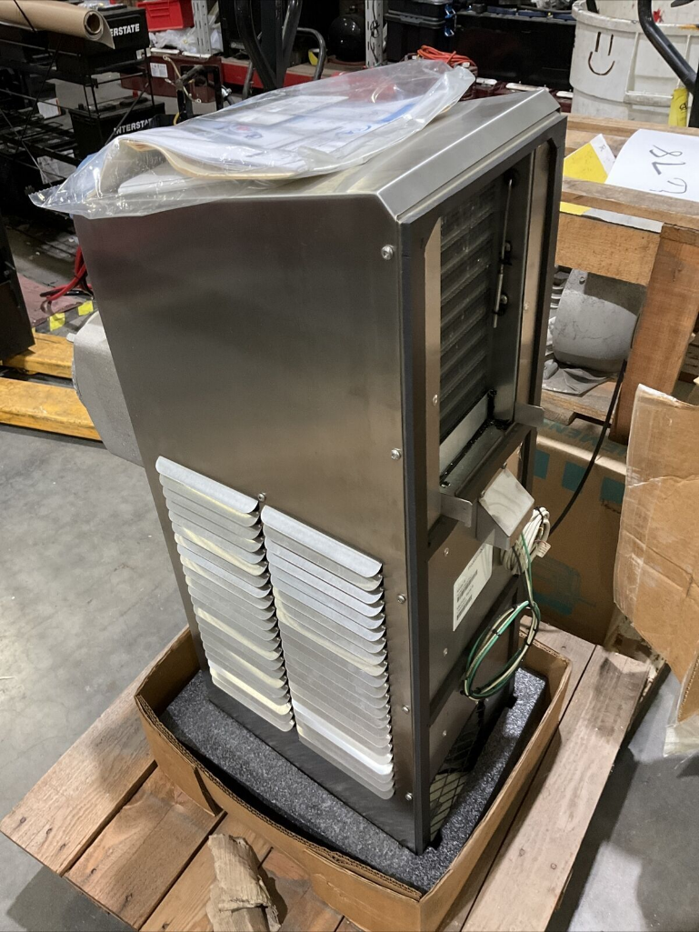 THERMAL EDGE INC. RZ06A1264XD3J1 ROOM AIR CONDITIONER 115 V 7.83 A 345 PSI 60 HZ