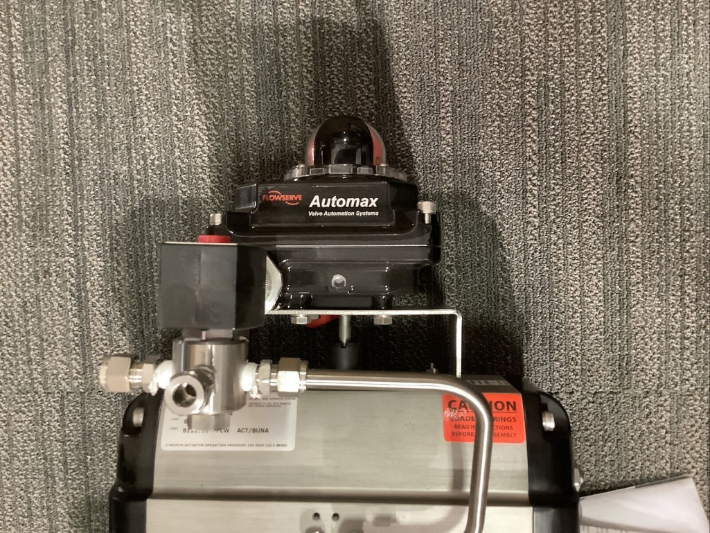 FLOWSERVE B115S10 FCW ACT/BUNA PNEUMATIC VALVE ACTUATOR W/ NXCLU2M1-18-00200