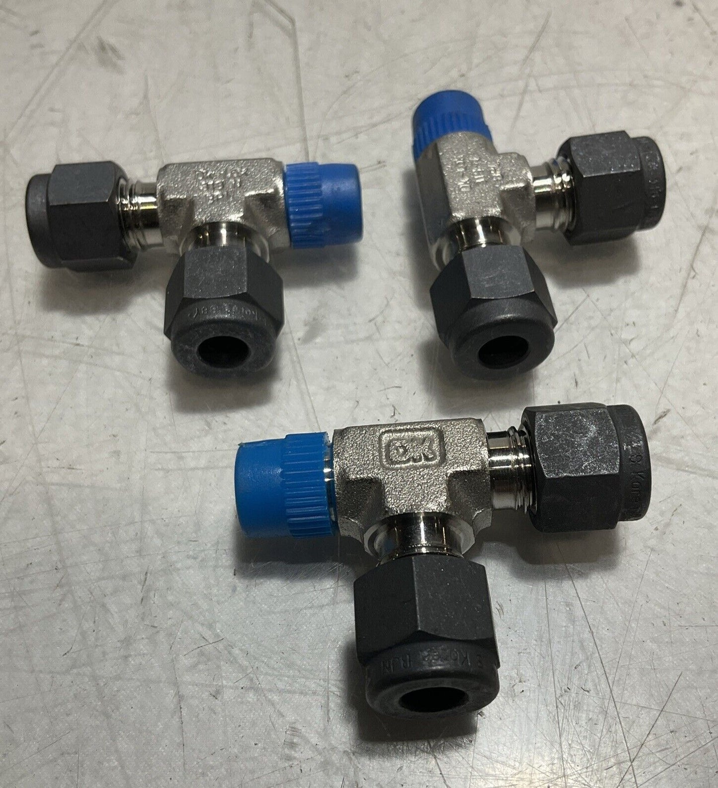DK-LOK 316NBPL - 8KLTUBE CONNECTOR TEE 1/4 COMP LOT OF 3 U3S