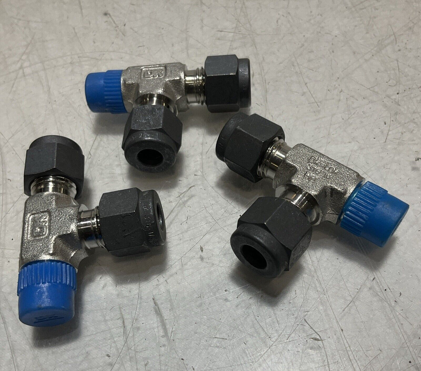 DK-LOK 316NBPL - 8KLTUBE CONNECTOR TEE 1/4 COMP LOT OF 3 U3S