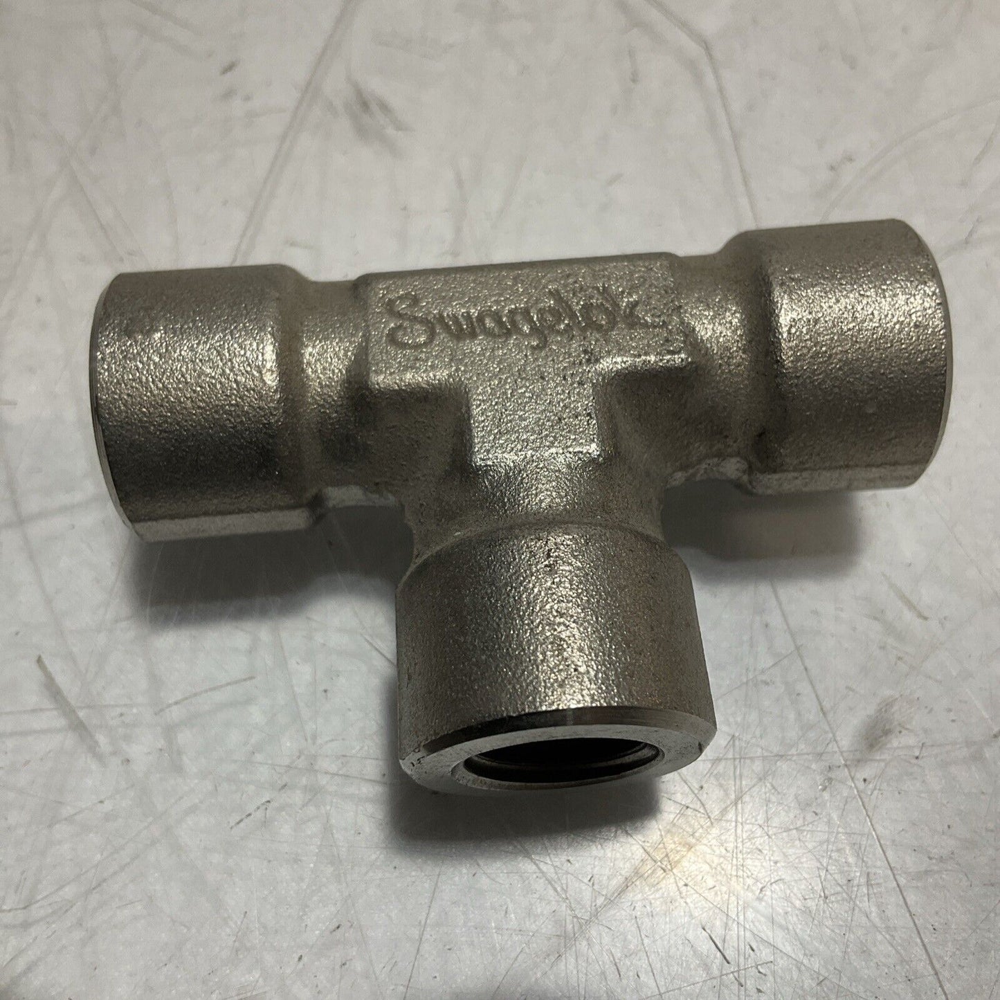 SWAGELOK STAINLESS TUBE FITTING ADAPTER LOT OF 6 U3S