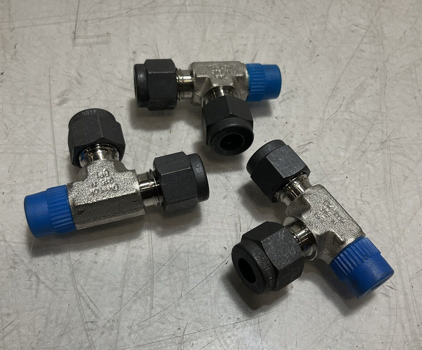 DK-LOK 316NBPL - 8KLTUBE CONNECTOR TEE 1/4 COMP LOT OF 3 U3S
