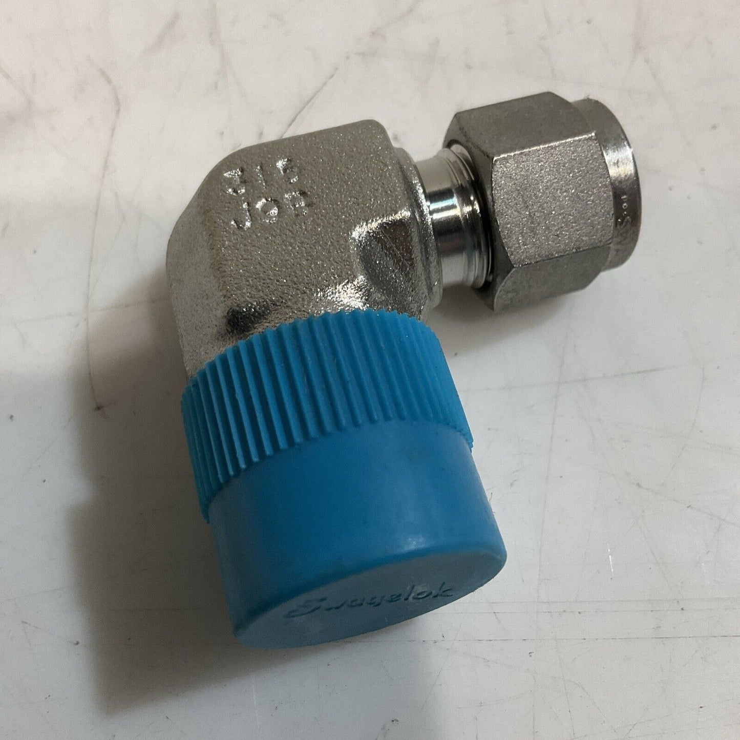 SWAGELOK STAINLESS TUBE FITTING ADAPTER LOT OF 6 U3S