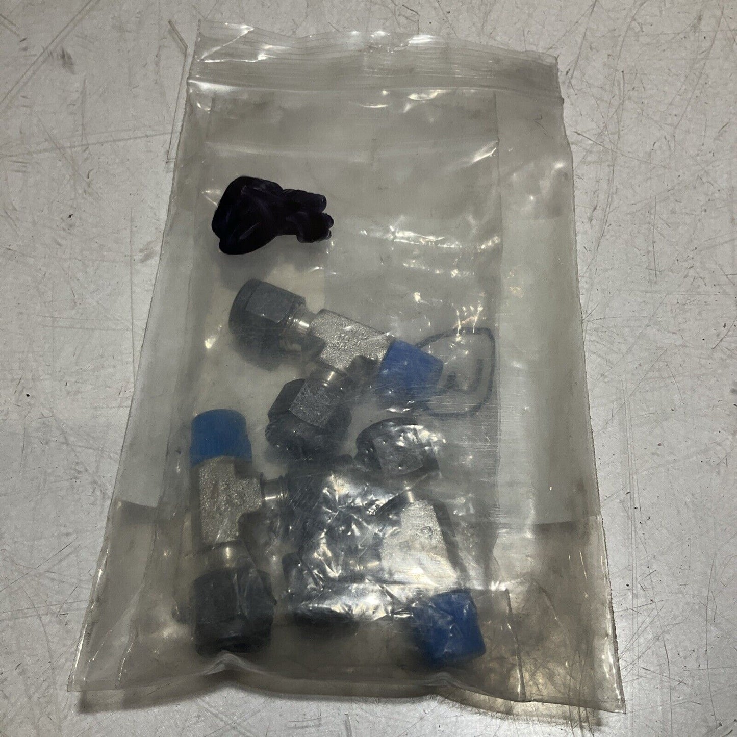 DK-LOK 316NBPL - 8KLTUBE CONNECTOR TEE 1/4 COMP LOT OF 3 U3S