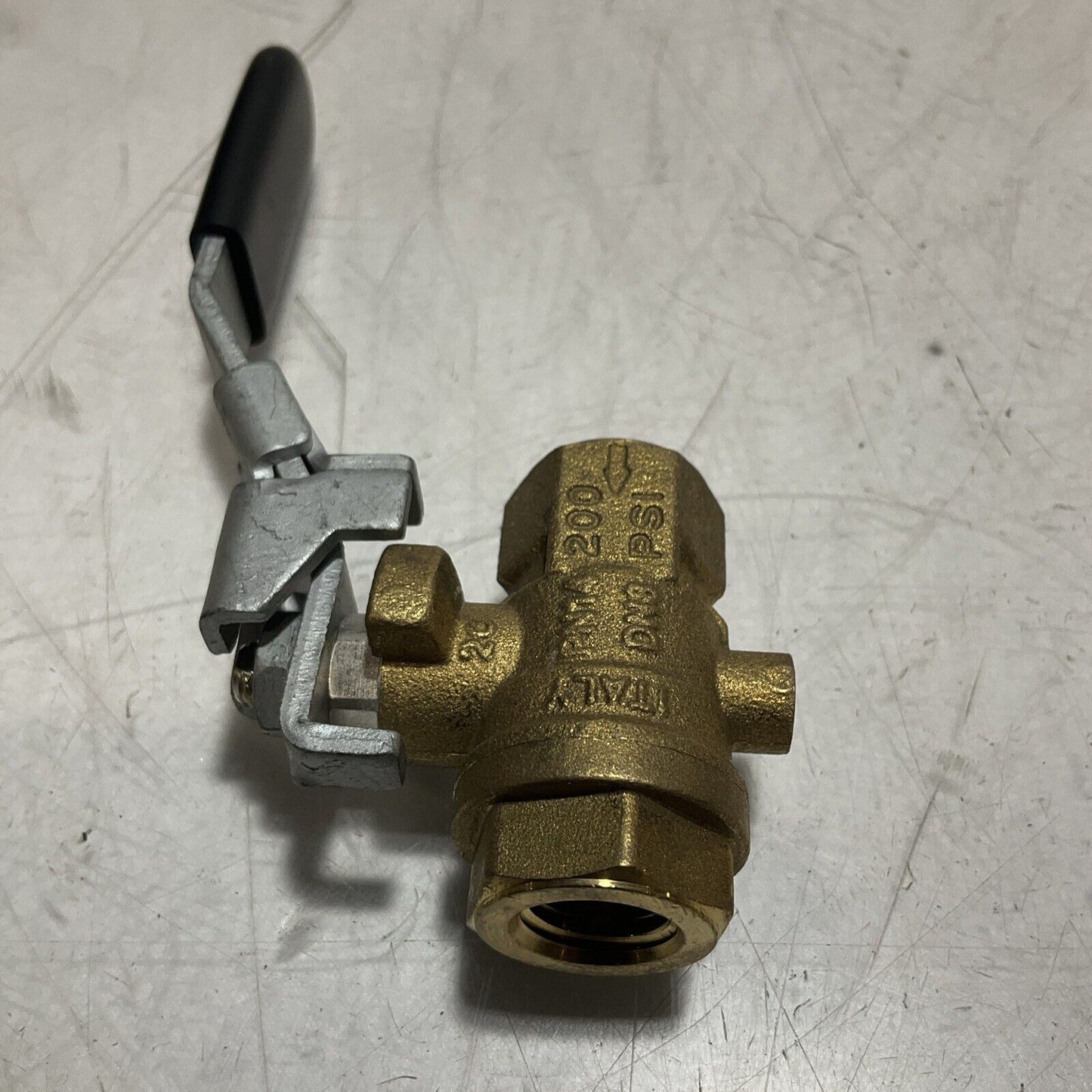 UCI SEL-2 1/4" UNIVERSAL MANUAL VENTING BALL VALVE LOT OF 3 U3S