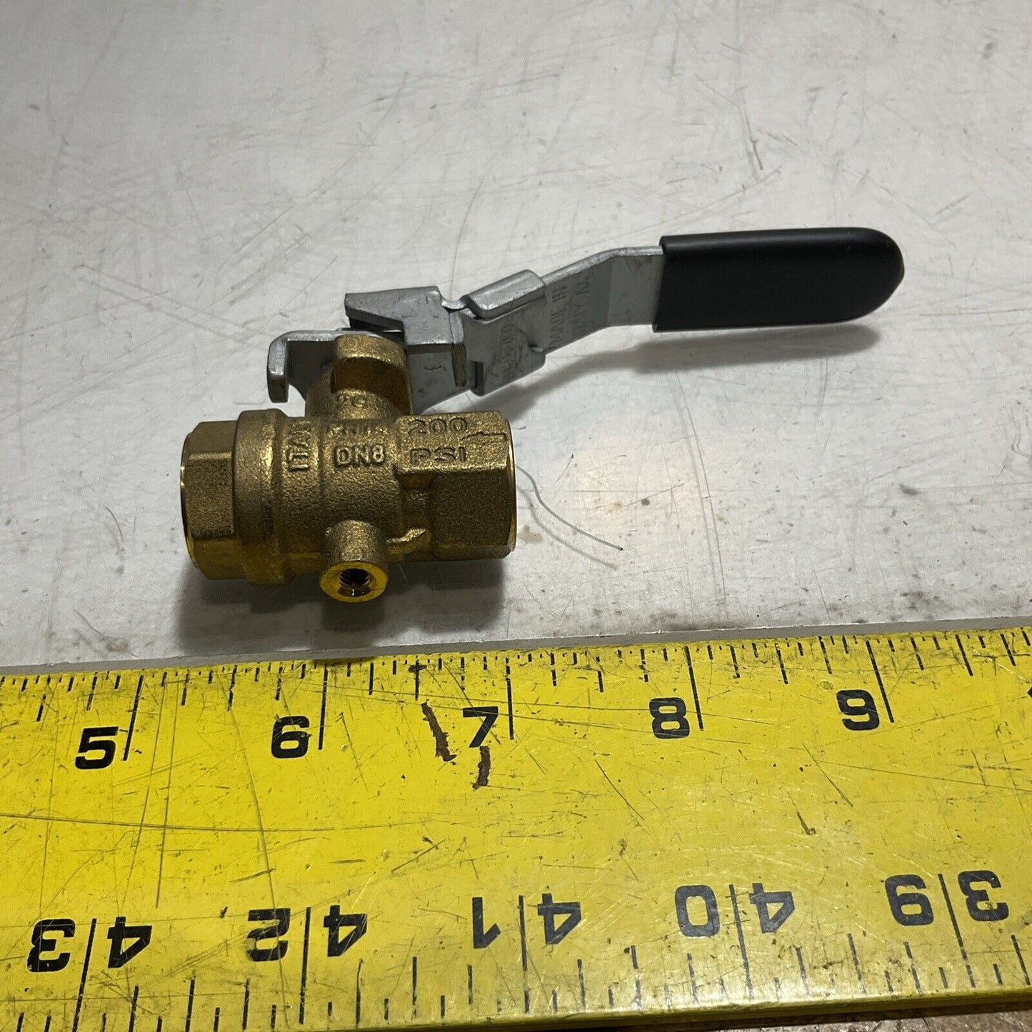 UCI SEL-2 1/4" UNIVERSAL MANUAL VENTING BALL VALVE LOT OF 3 U3S