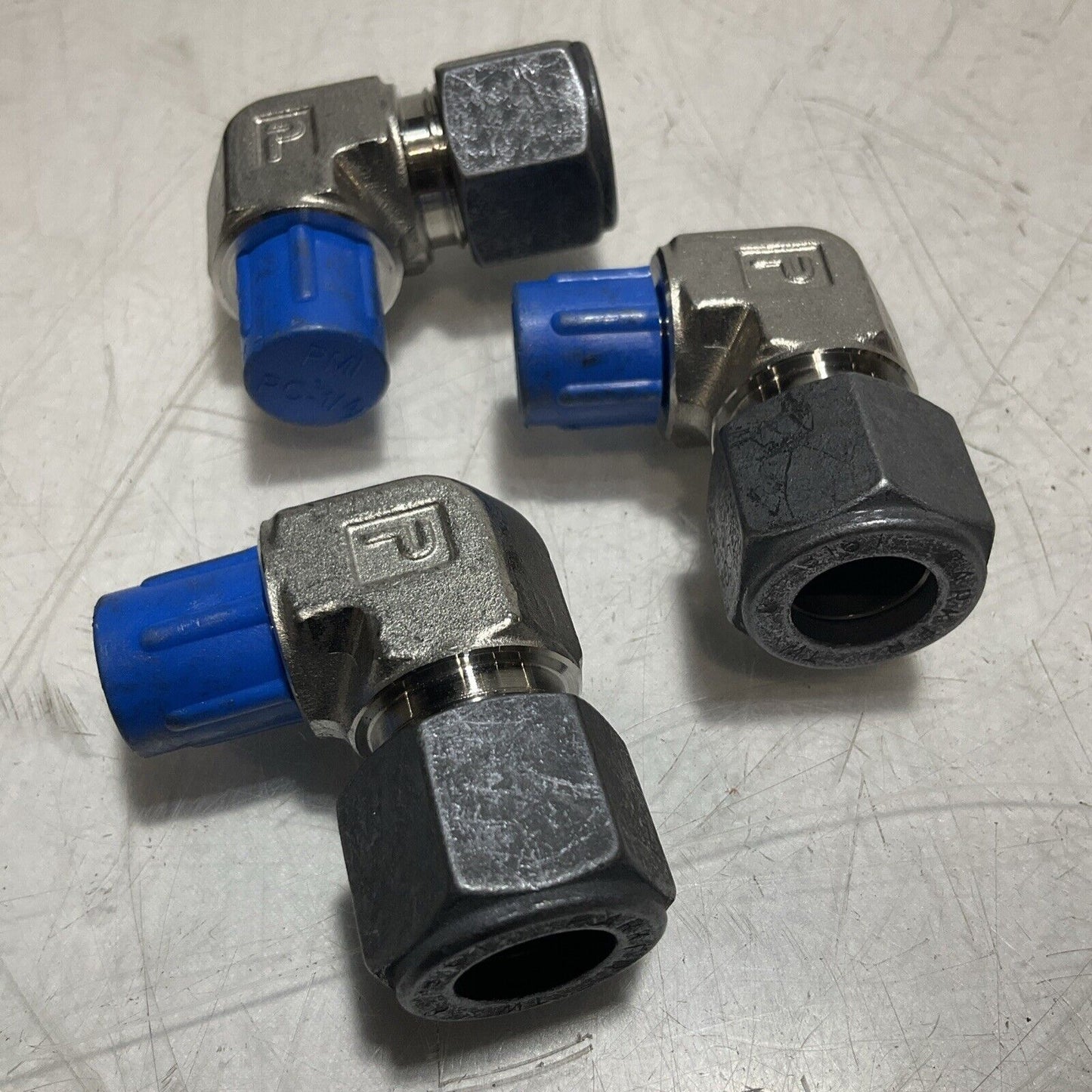 PARKER 84CBZSS STAINLESS STEEL MALE ELBOW TUBE FITTING CONNECTOR LOT OF 6 U3S