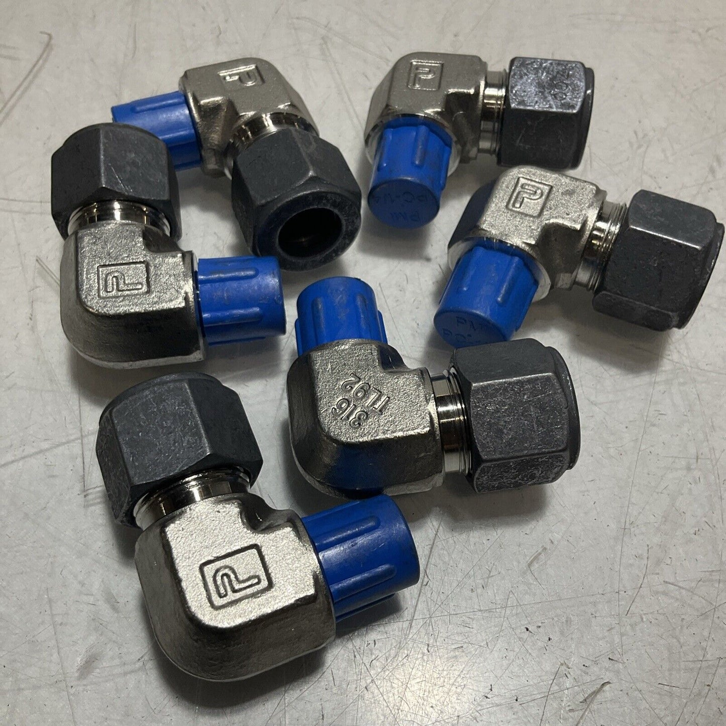 PARKER 84CBZSS STAINLESS STEEL MALE ELBOW TUBE FITTING CONNECTOR LOT OF 6 U3S
