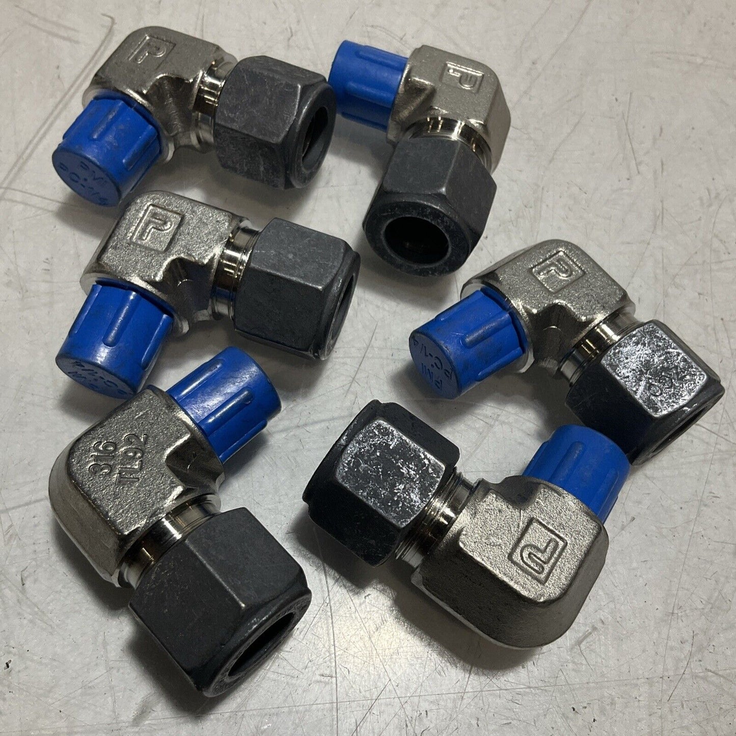 PARKER 84CBZSS STAINLESS STEEL MALE ELBOW TUBE FITTING CONNECTOR LOT OF 6 U3S
