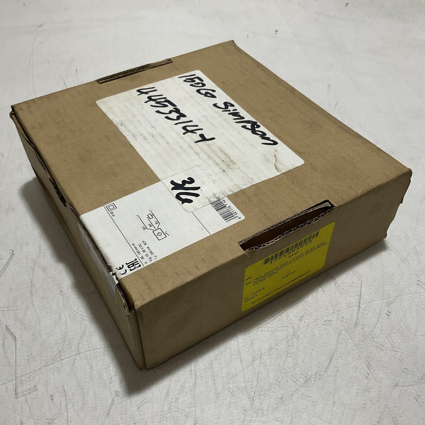 IFM ELECTRONICS I27001 SIY-3120-BPKG INDUCTIVE AREA SENSOR 10-30VDC 222