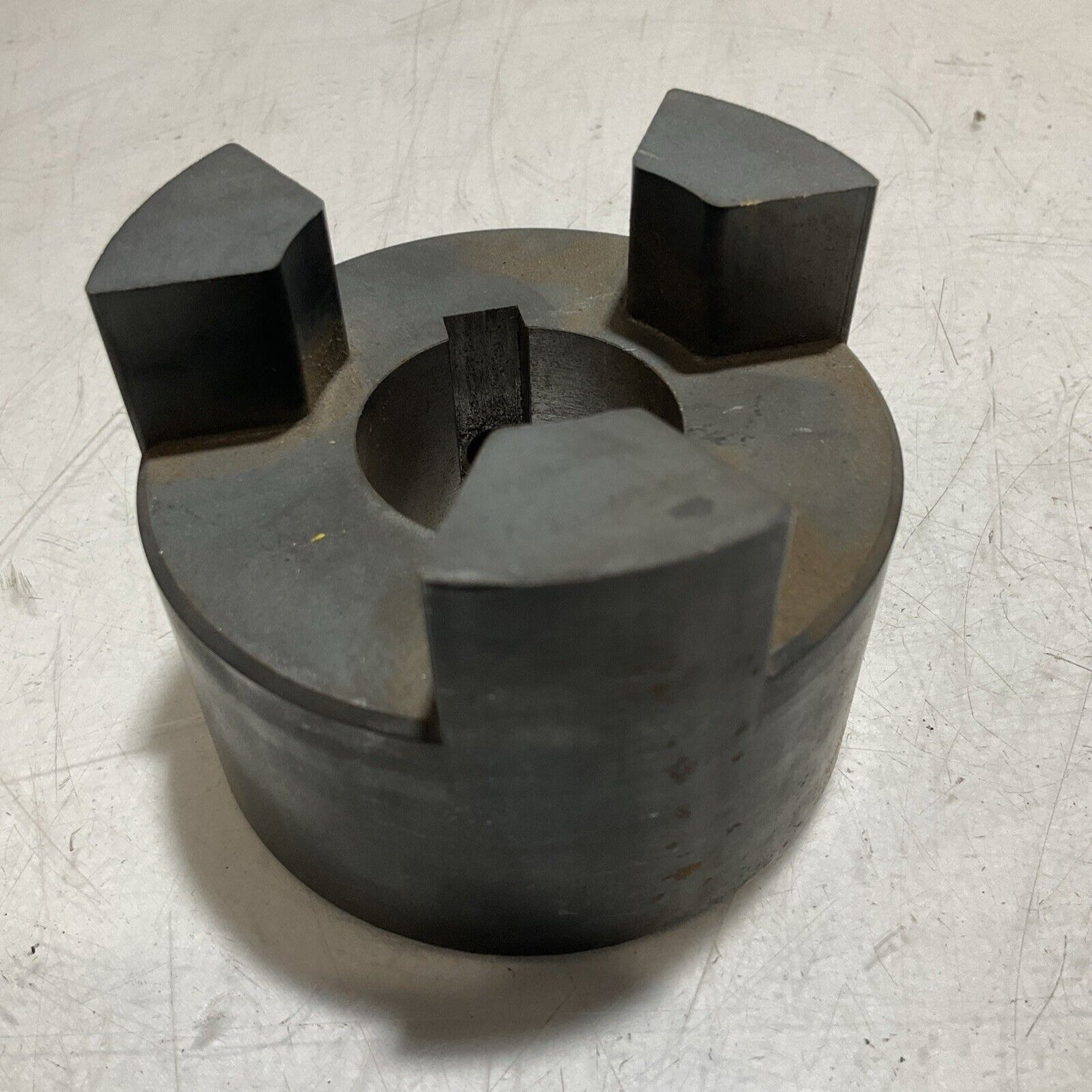 TB WOODS L110 1-7/16 L-JAW COUPLING HUB 222-U3S