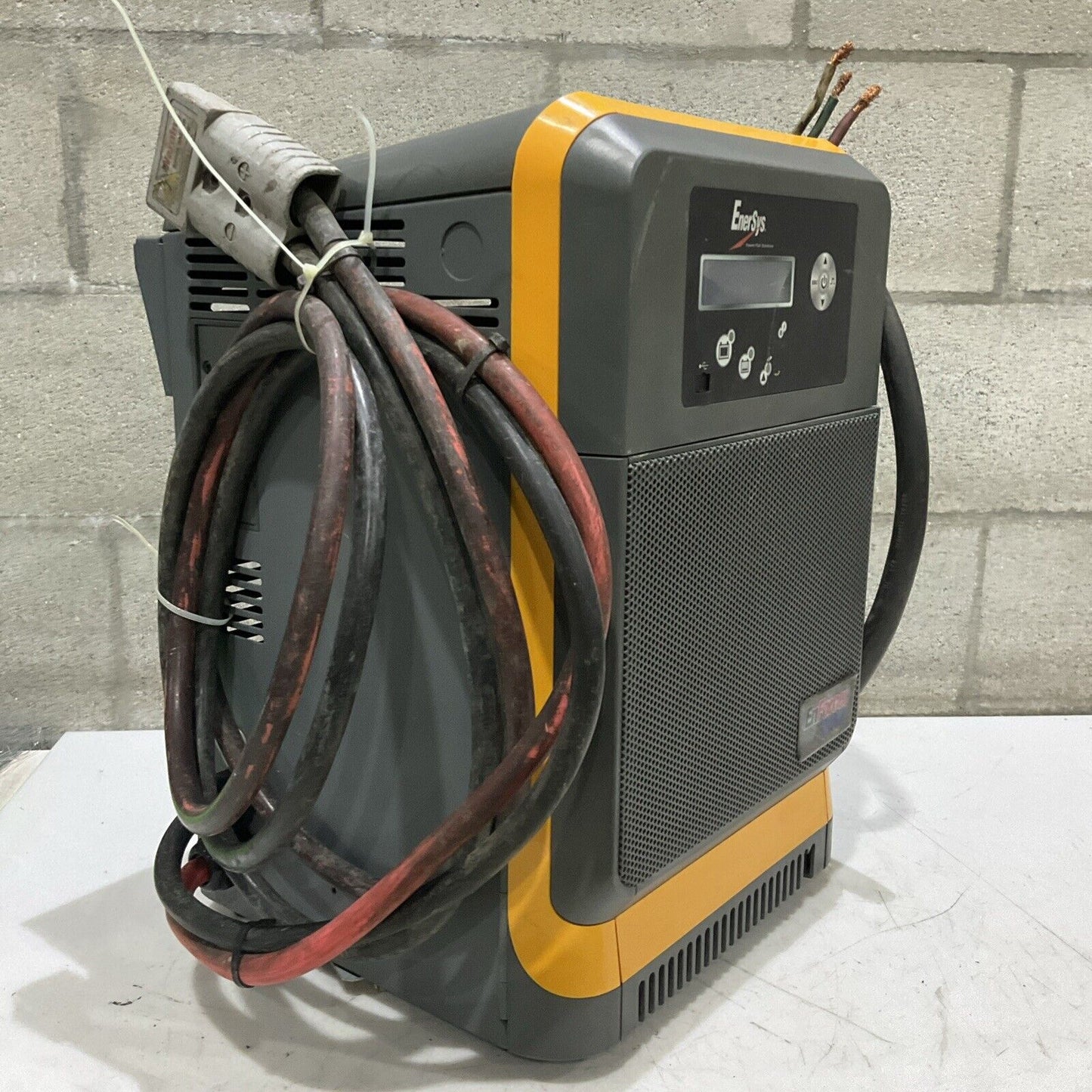 ENERSYS EI3-HL-4YE ENFORCER IMPAQ FORKLIFT L-A BATTERY CHARGER 3PH 480V 50/60 HZ
