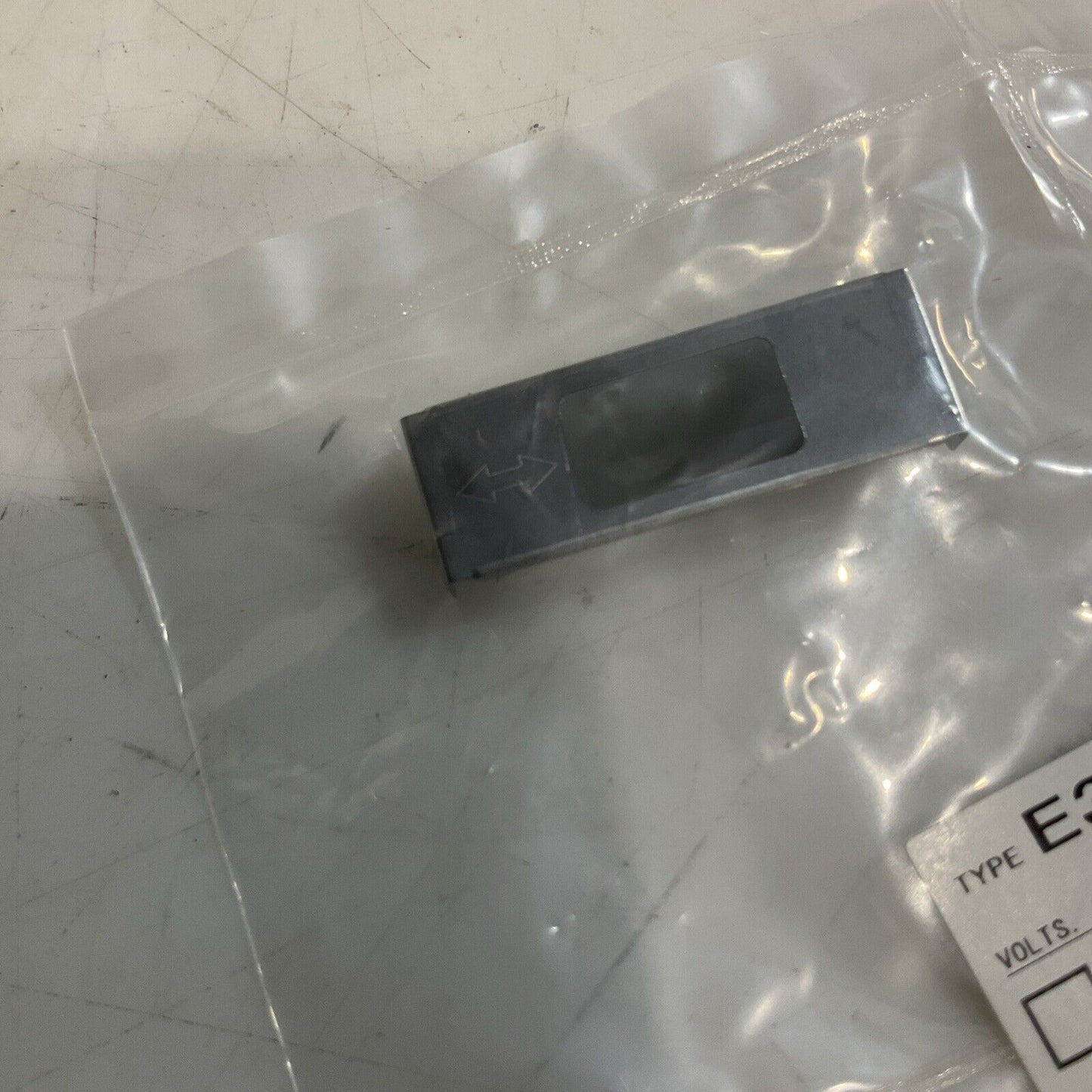 OMRON E39-E11 PHOTOELECTRIC SENSOR MUTUAL INTERFERENCE RECEIVER SET QTY 4 U3S