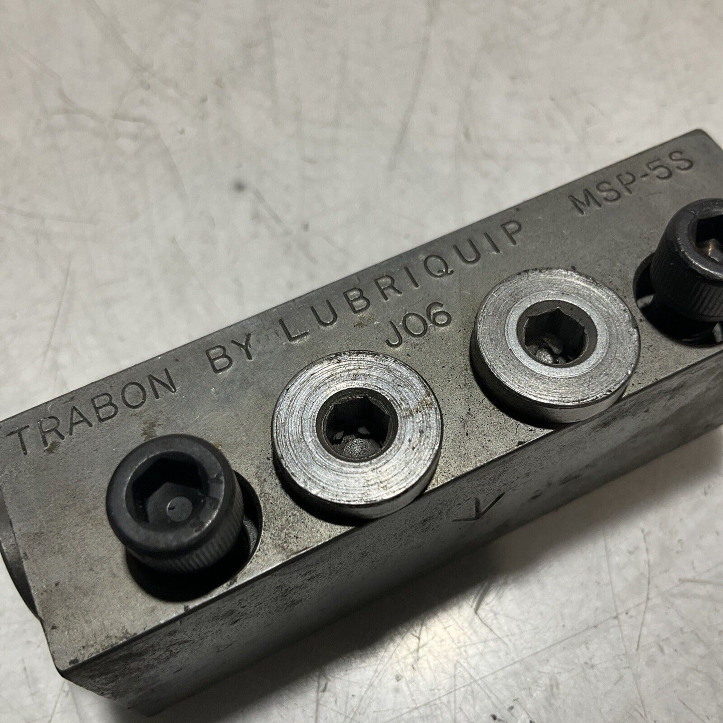 TRABON BY LUBRIQUIP MSP-5S MODULAR DIVIDER VALVE 444-U3S
