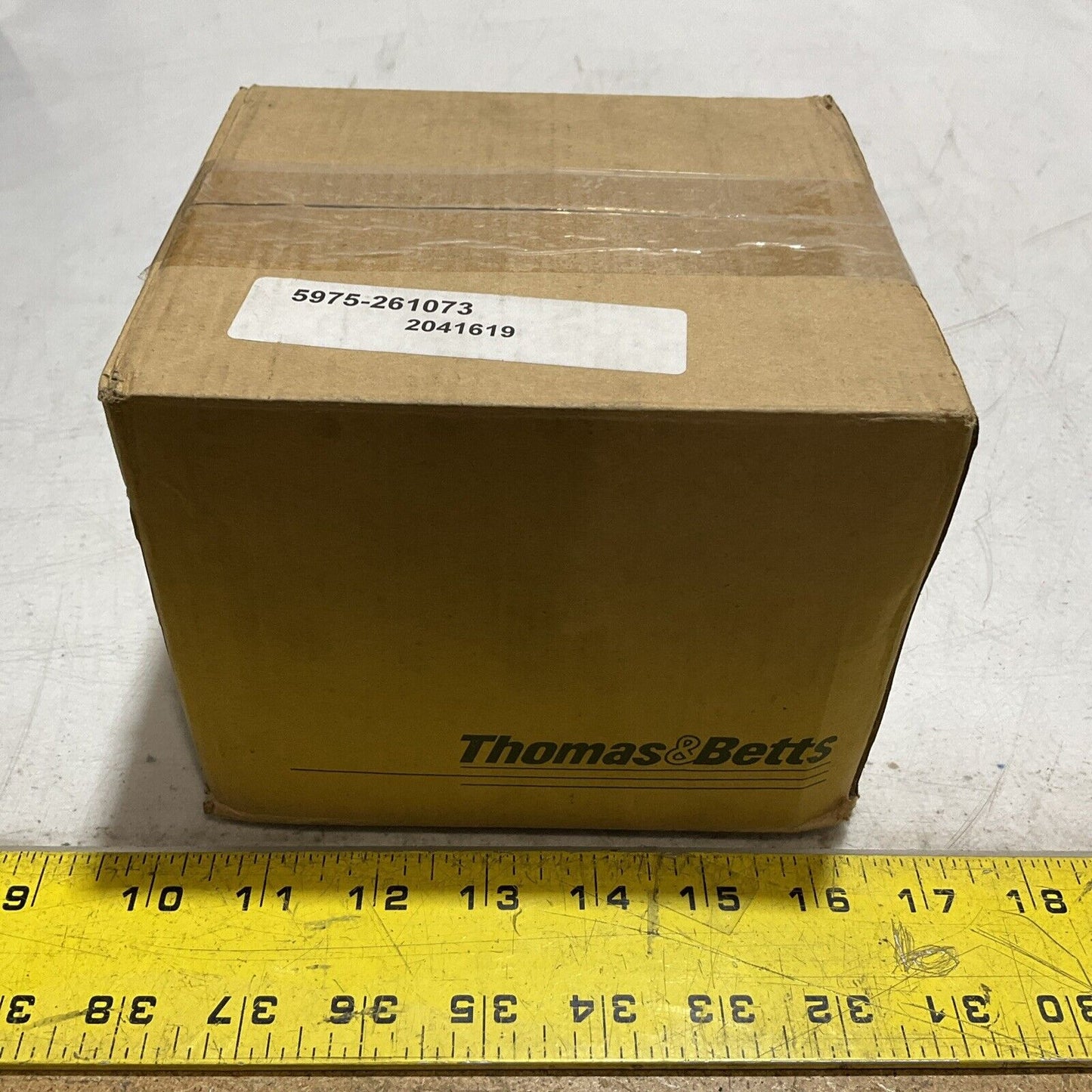 THOMAS & BETTS TK113A COMPRESSION COUPLING FOR EMT CONDUIT LOT OF 25 373-U3S