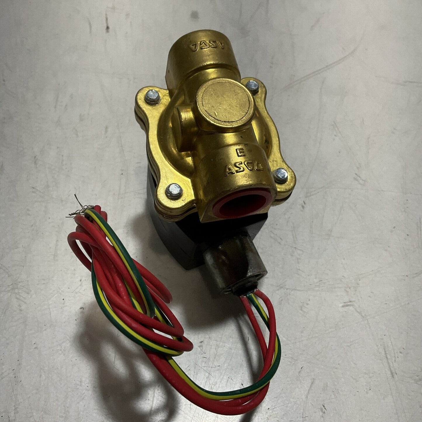 ASCO RED-HAT EF8210G007 GENERAL PURPOSE SOLENOID VALVE 17.1WATTS 1/2 PIPE U3S