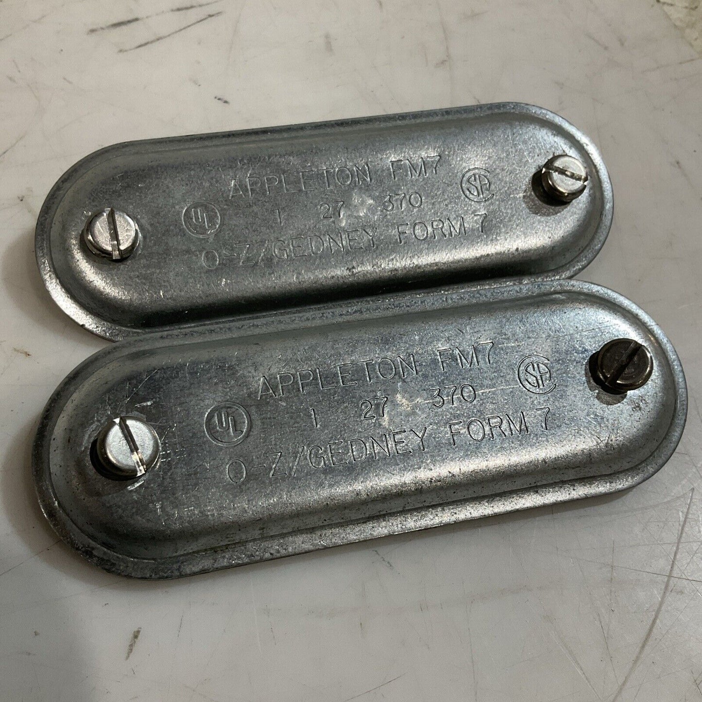 APPLETON FM7 OZ/ GEDNEY FORM 7 CONDUIT OULET FITTING COVER LOT OF 2 U3S