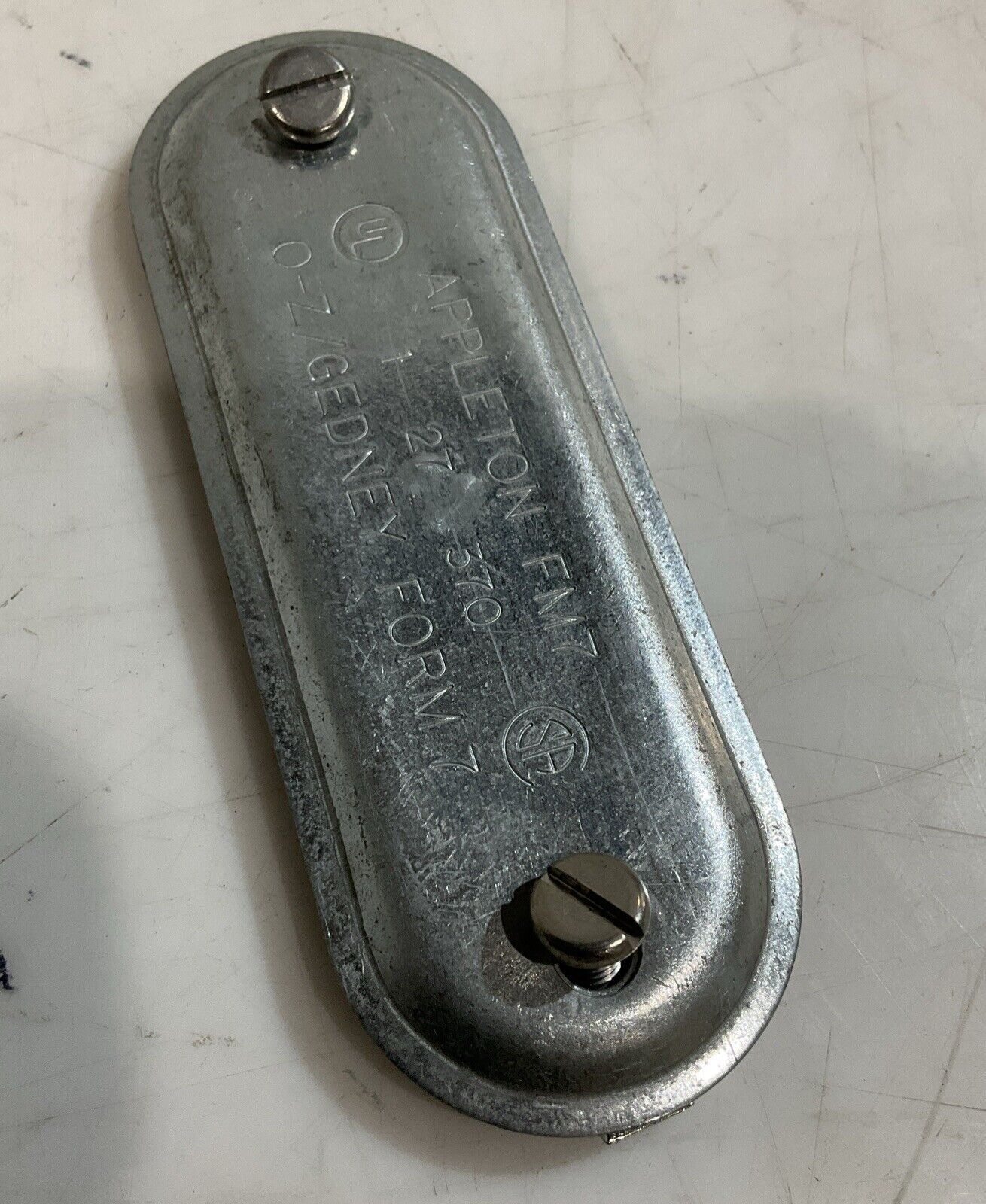 APPLETON FM7 OZ/ GEDNEY FORM 7 CONDUIT OULET FITTING COVER LOT OF 2 U3S